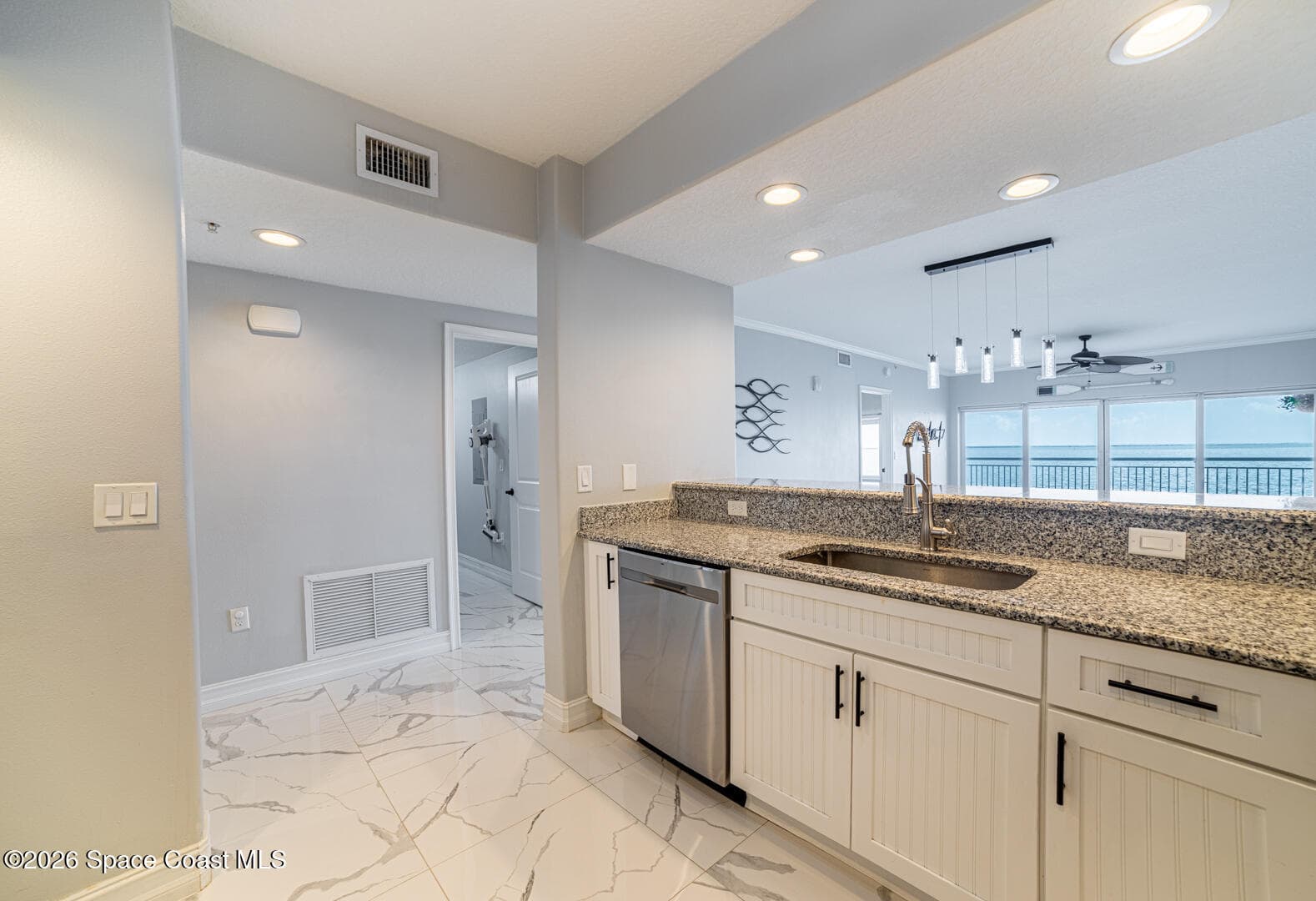 1805 Riverside Drive 302 photo 7