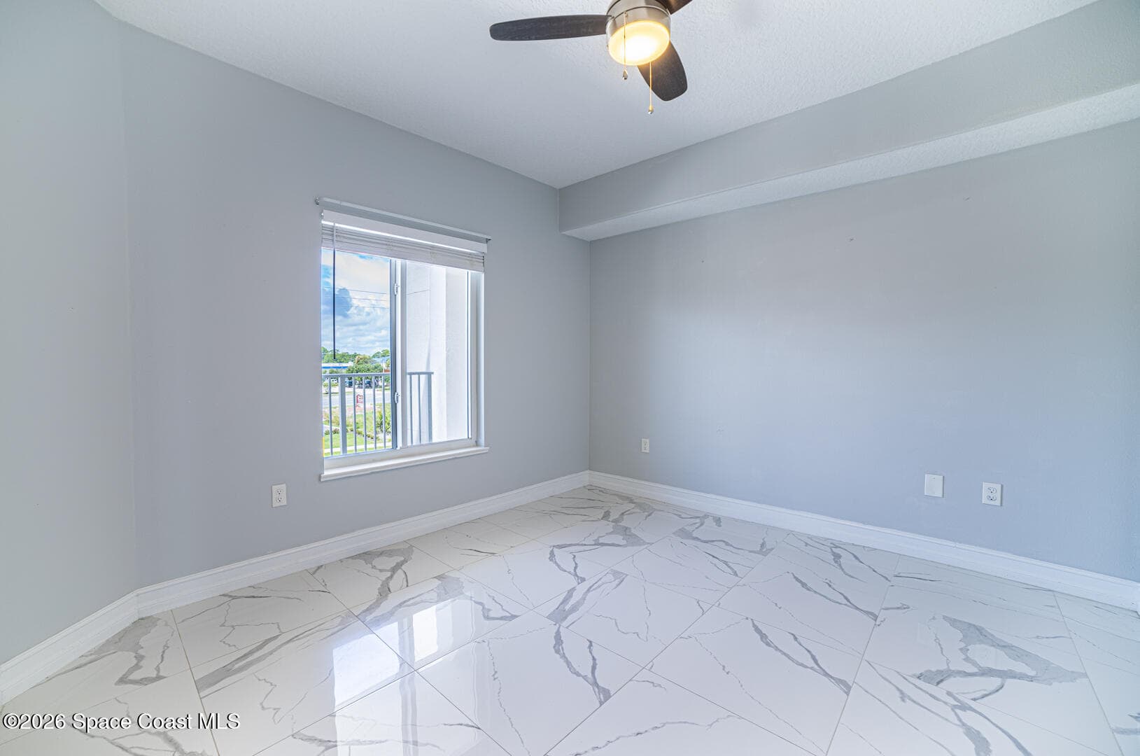 1805 Riverside Drive 302 photo 16