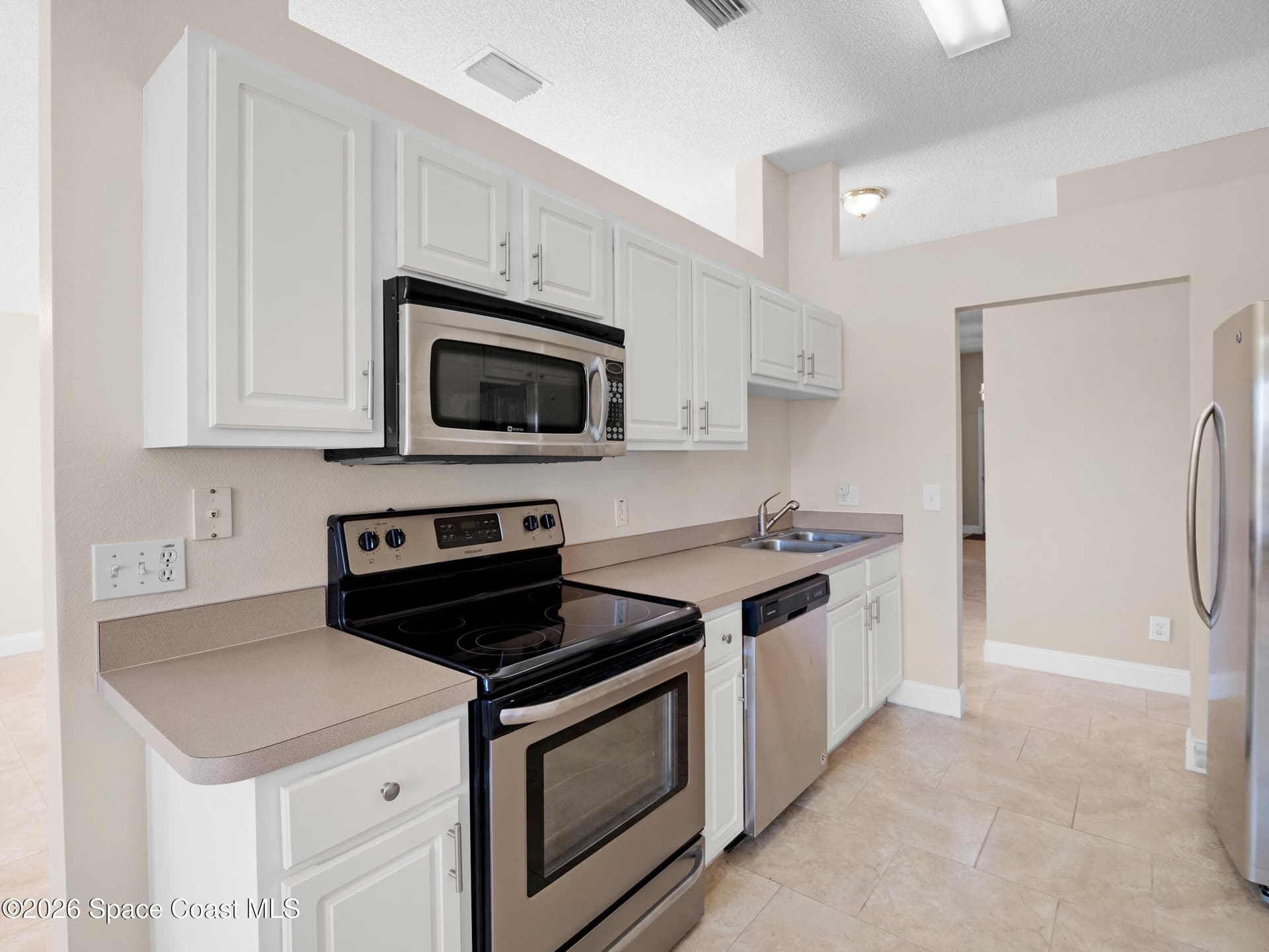 4811 Decatur Circle photo 5