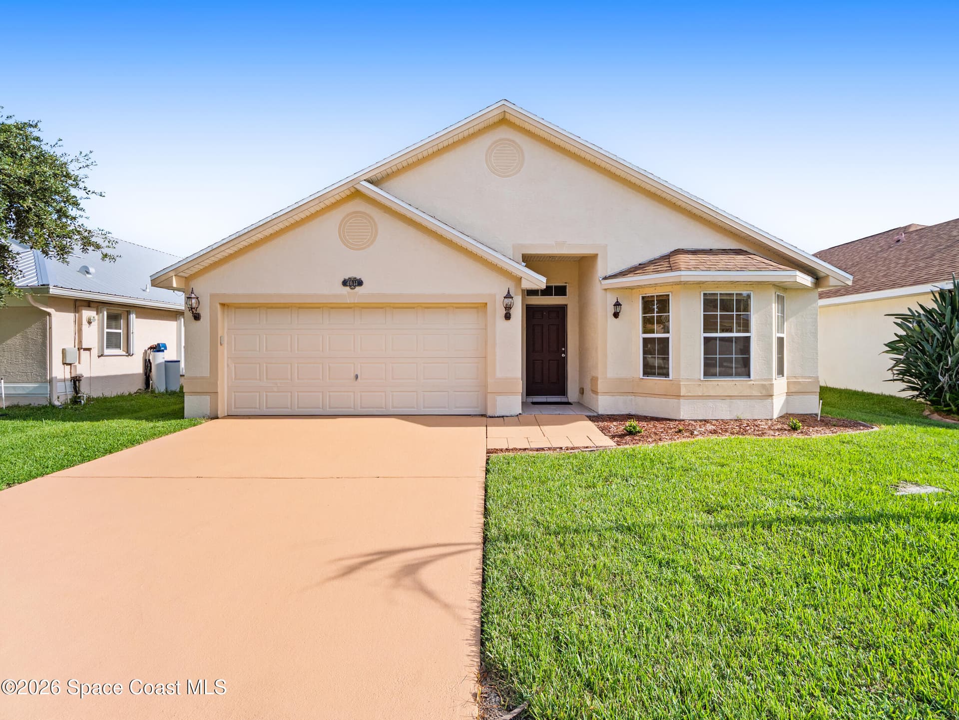 4811 Decatur Circle photo 3