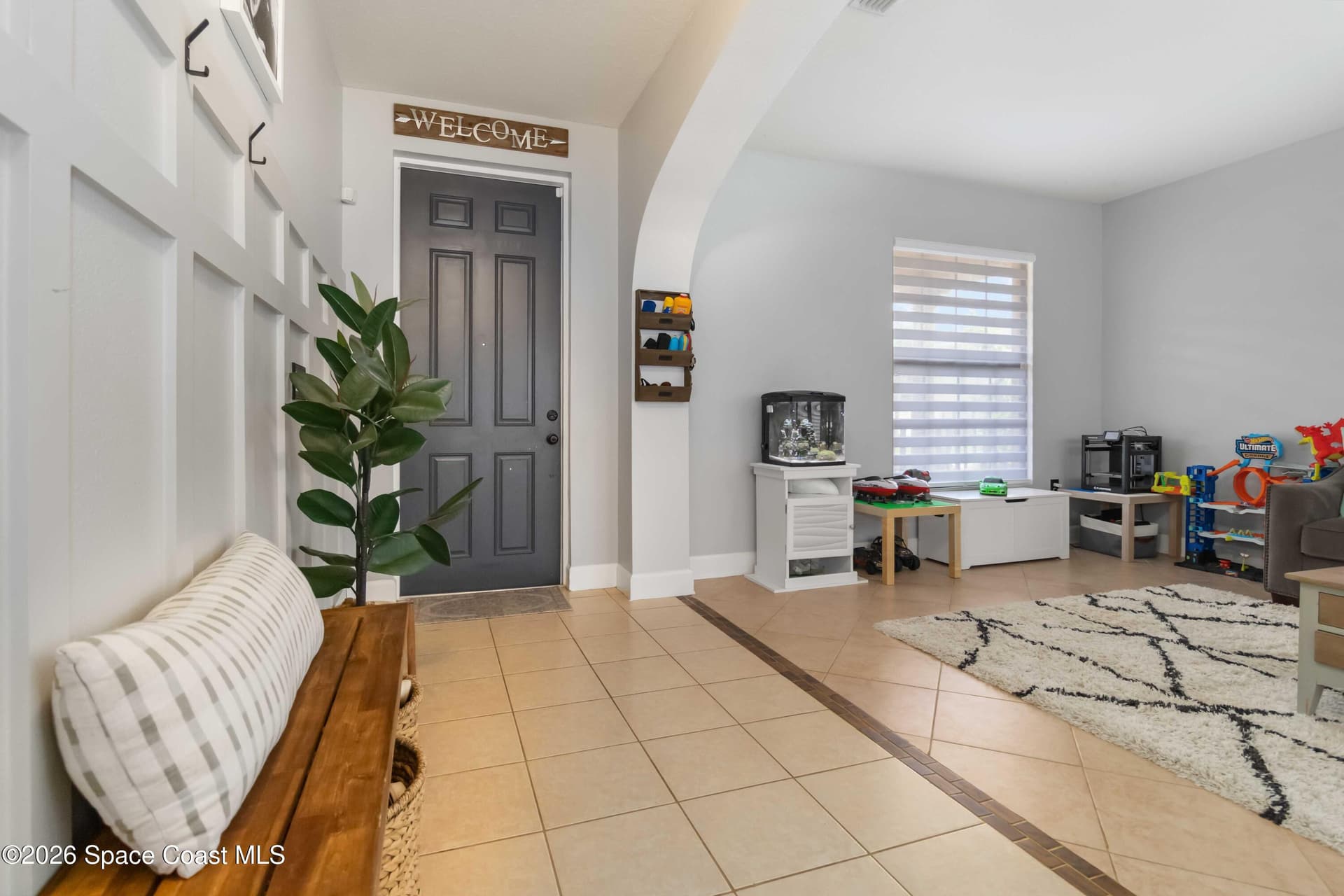 3053 Glenridge Circle photo 3