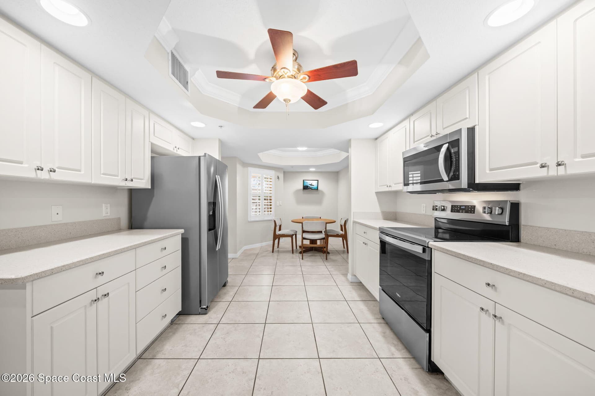 7028 Sevilla Court 202 photo 11