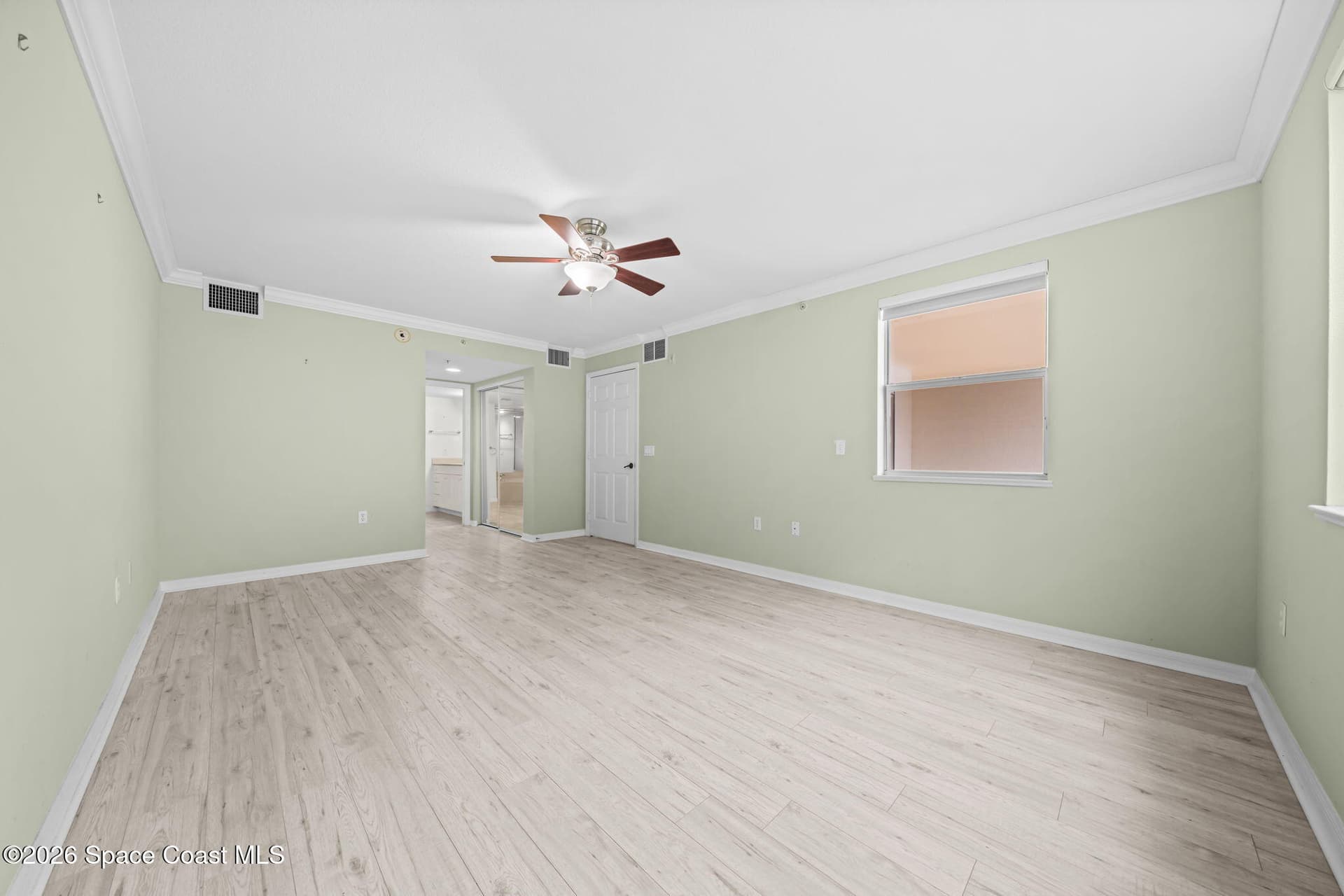 7028 Sevilla Court 202 photo 20