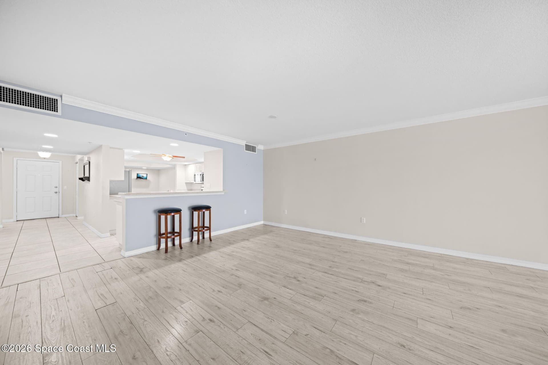 7028 Sevilla Court 202 photo 25
