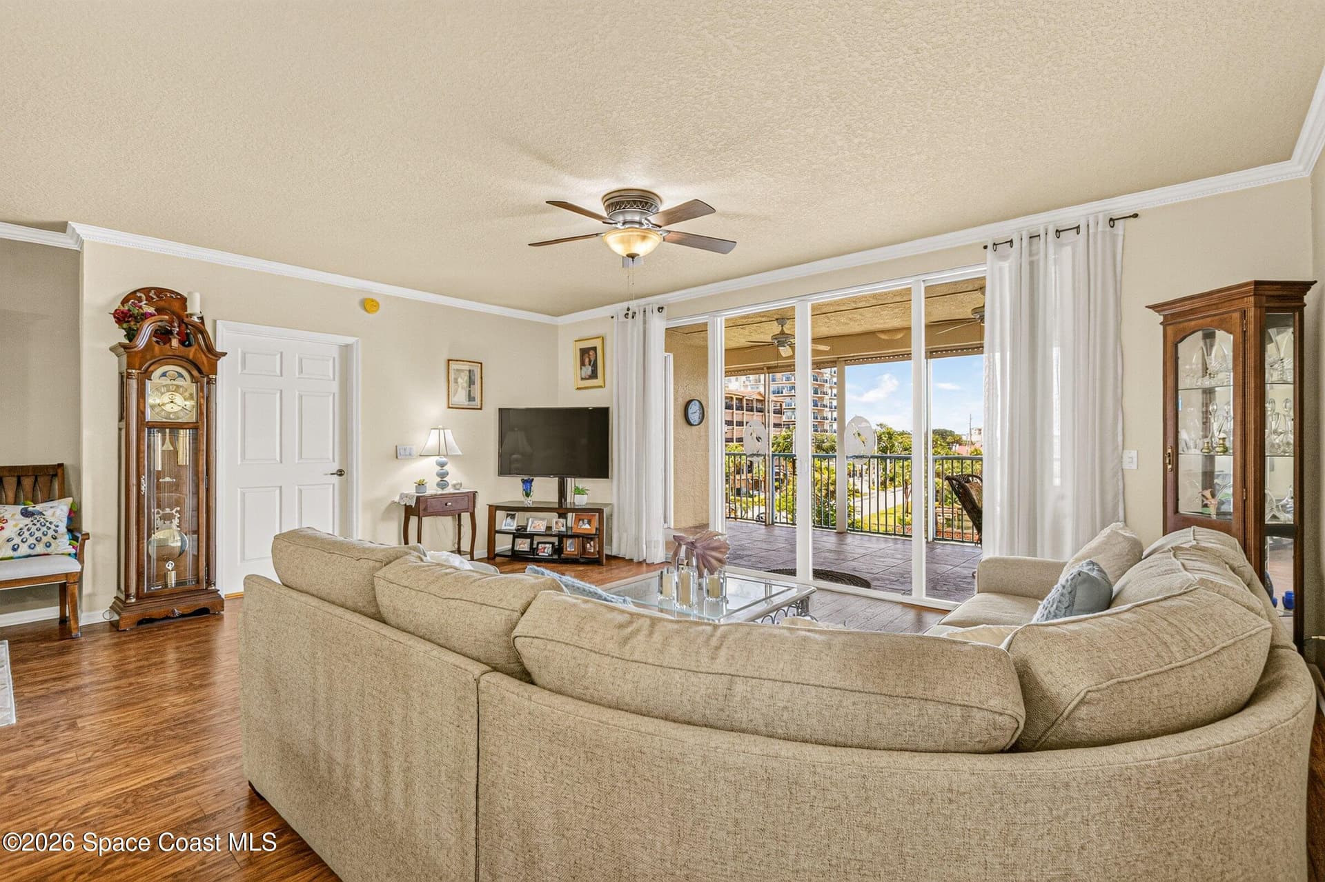 100 Riverside Drive 402 photo 9