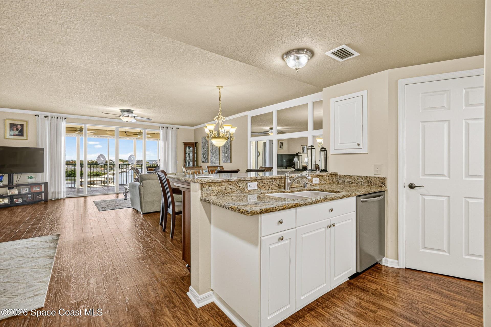 100 Riverside Drive 402 photo 13