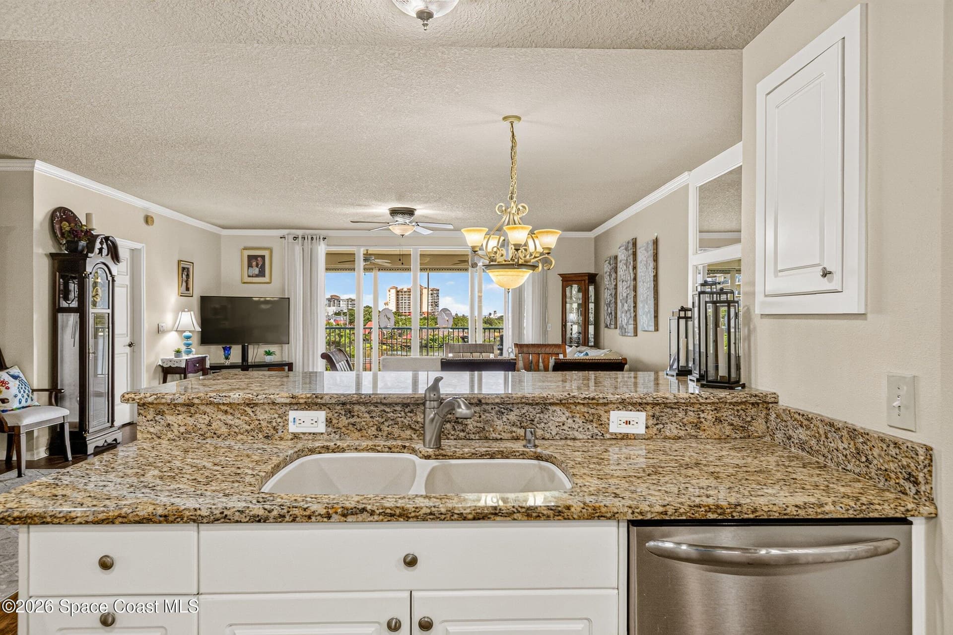 100 Riverside Drive 402 photo 14