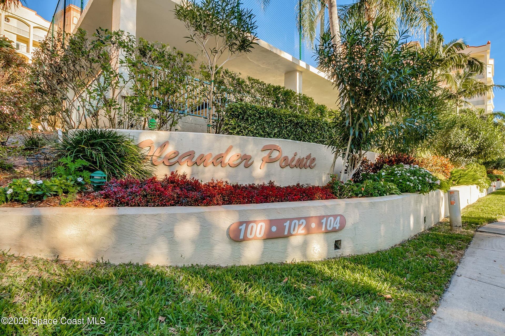 100 Riverside Drive 402 photo 4