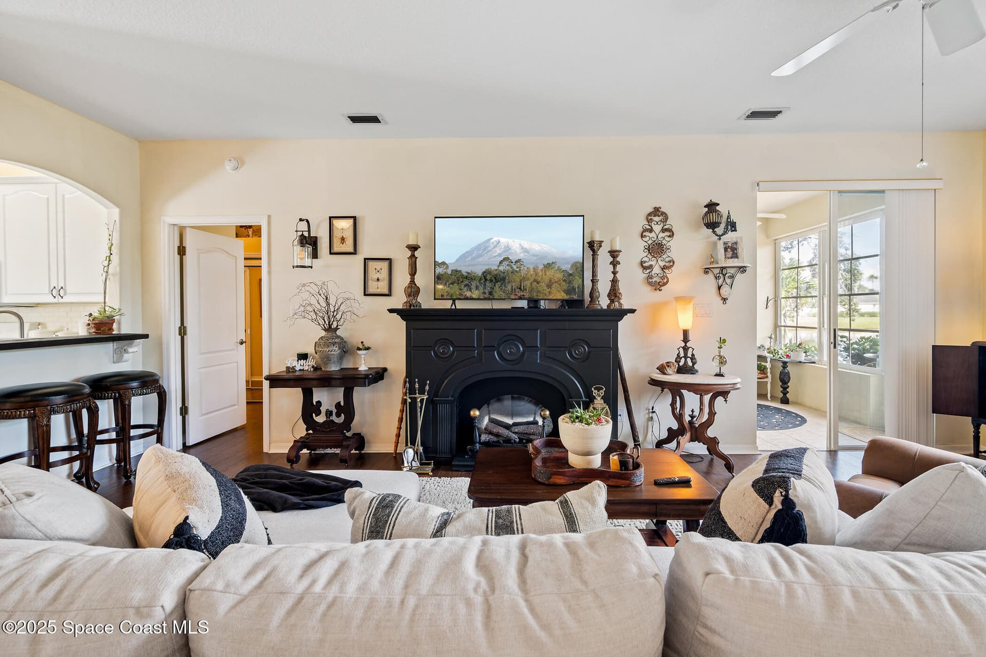 4734 Parkstone Drive photo 8