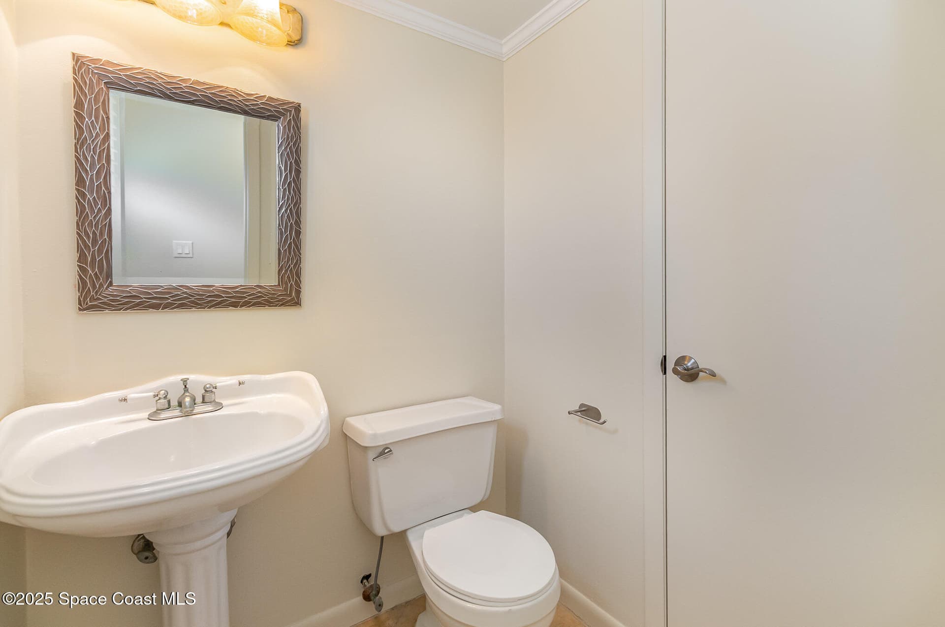 446 Blue Jay Lane photo 6