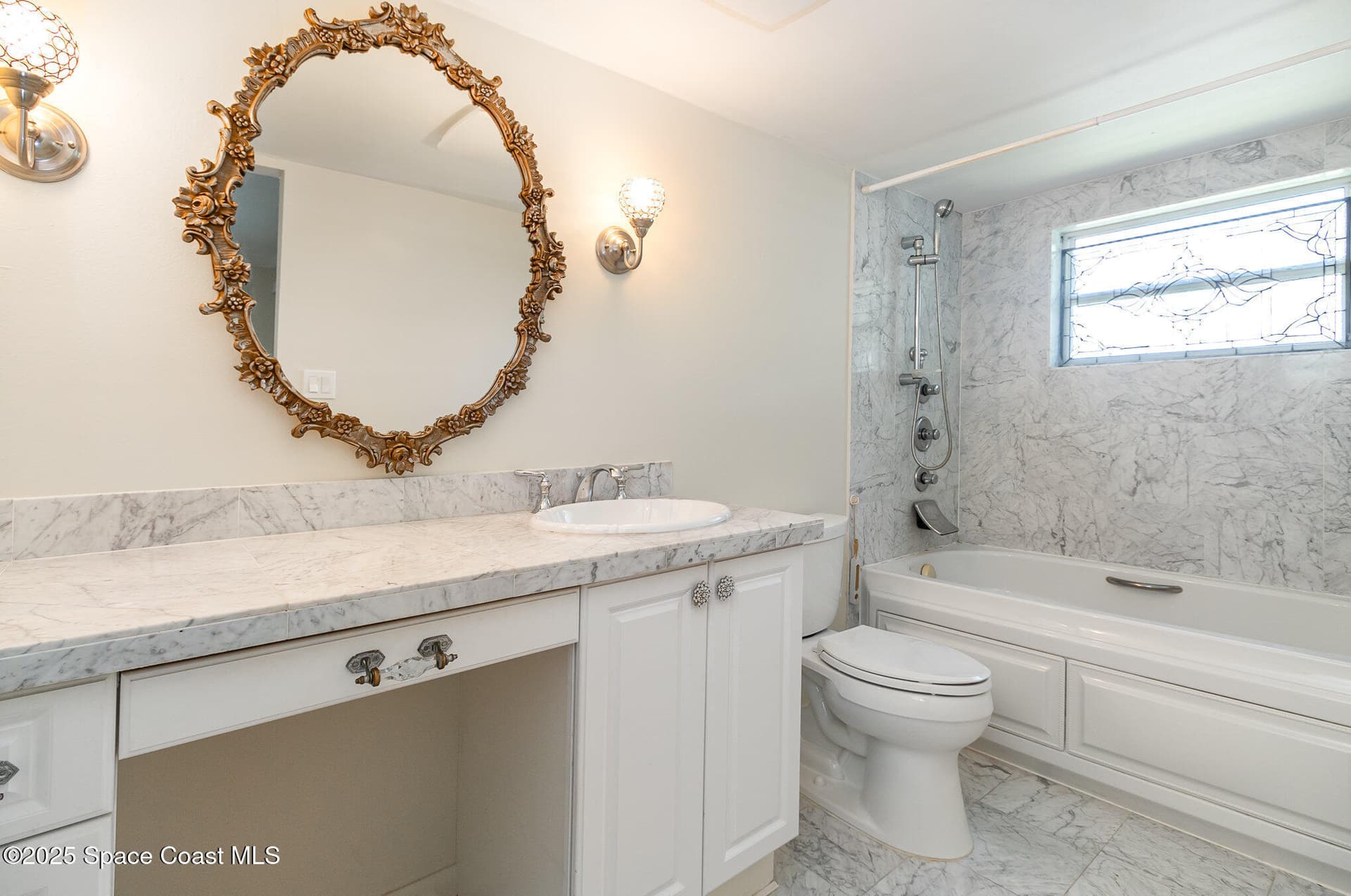 446 Blue Jay Lane photo 10