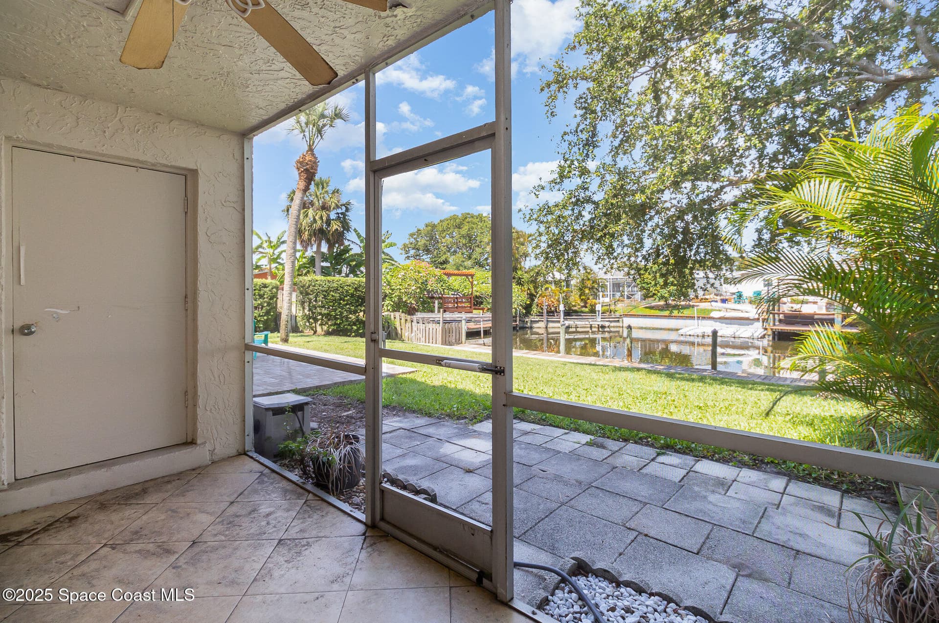 446 Blue Jay Lane photo 17