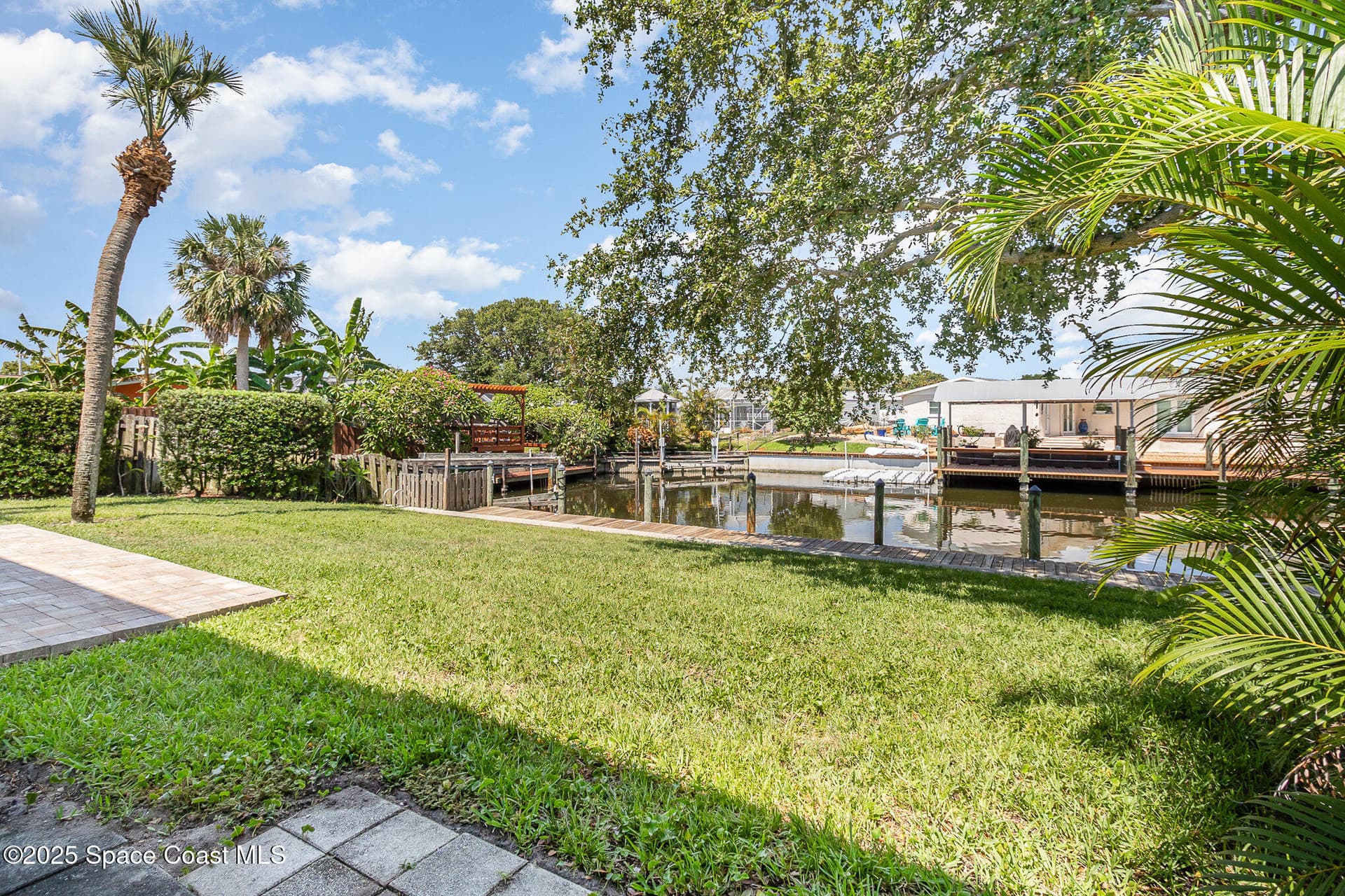 446 Blue Jay Lane photo 19