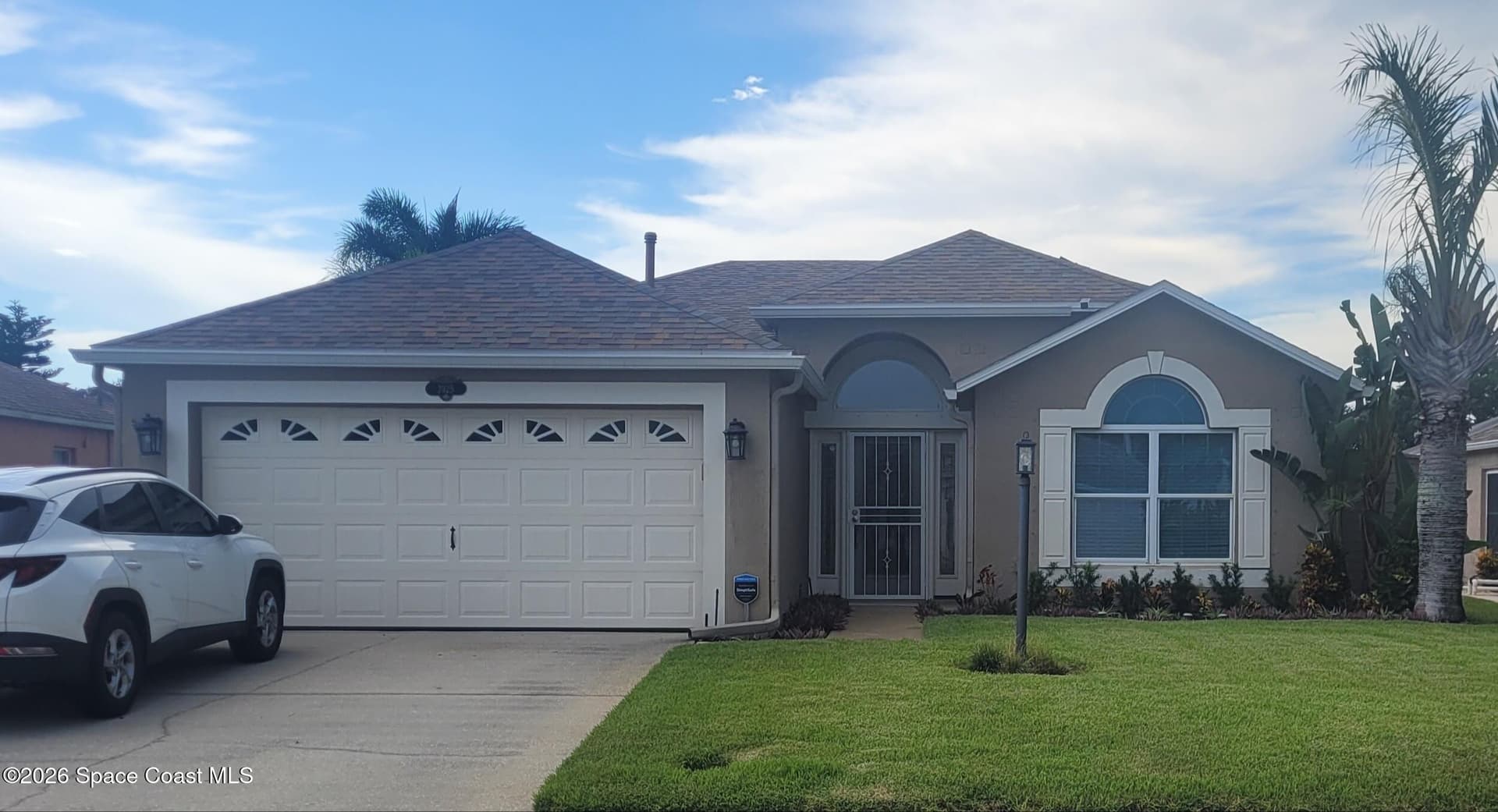3925 Orion Way photo 1