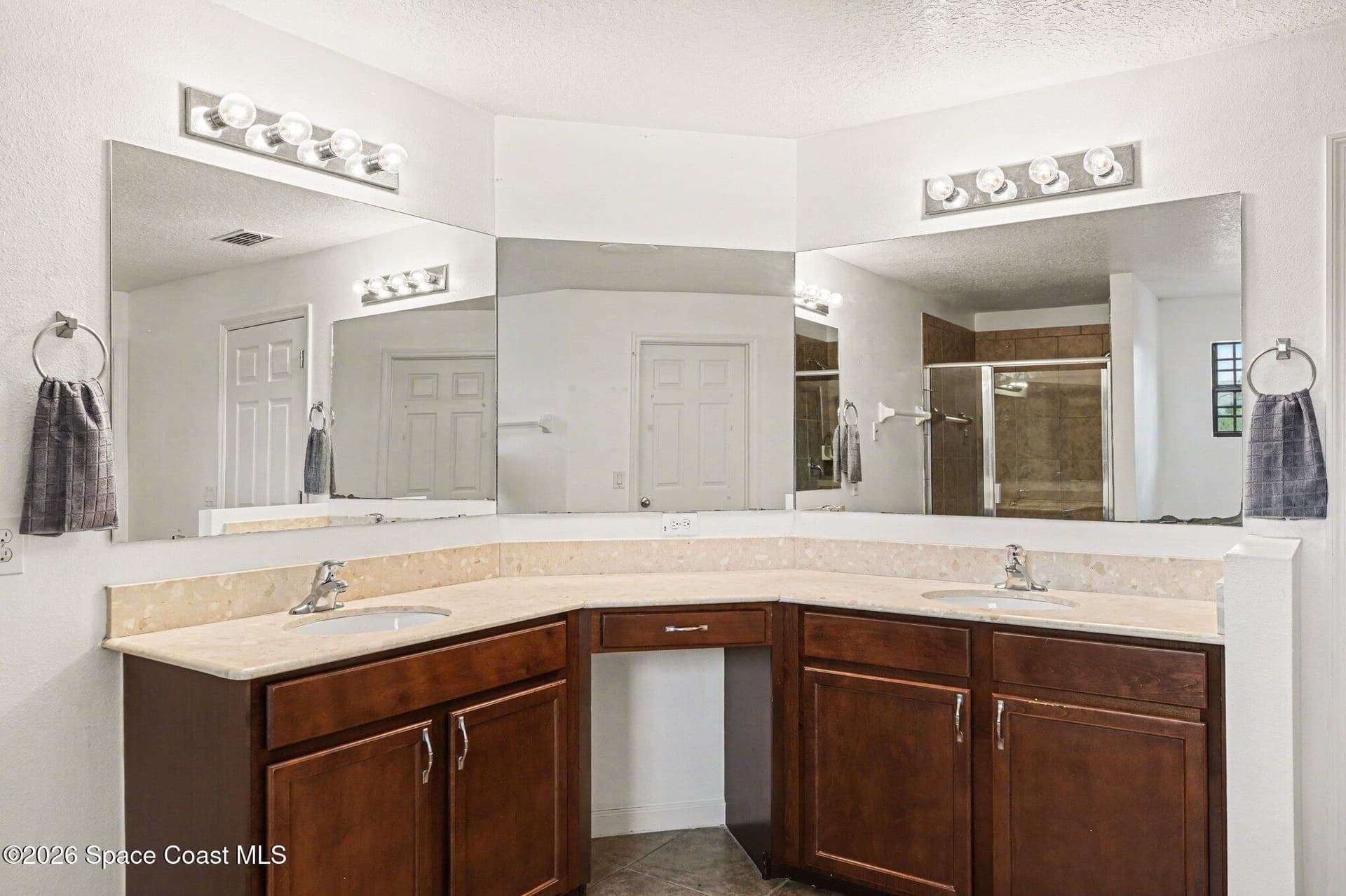 1363 Hailey Street photo 11