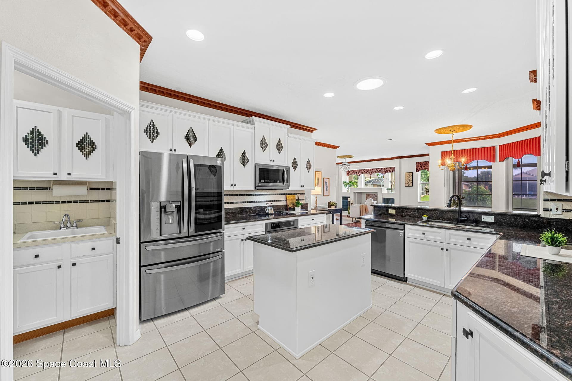 1126 Acappella Drive photo 12