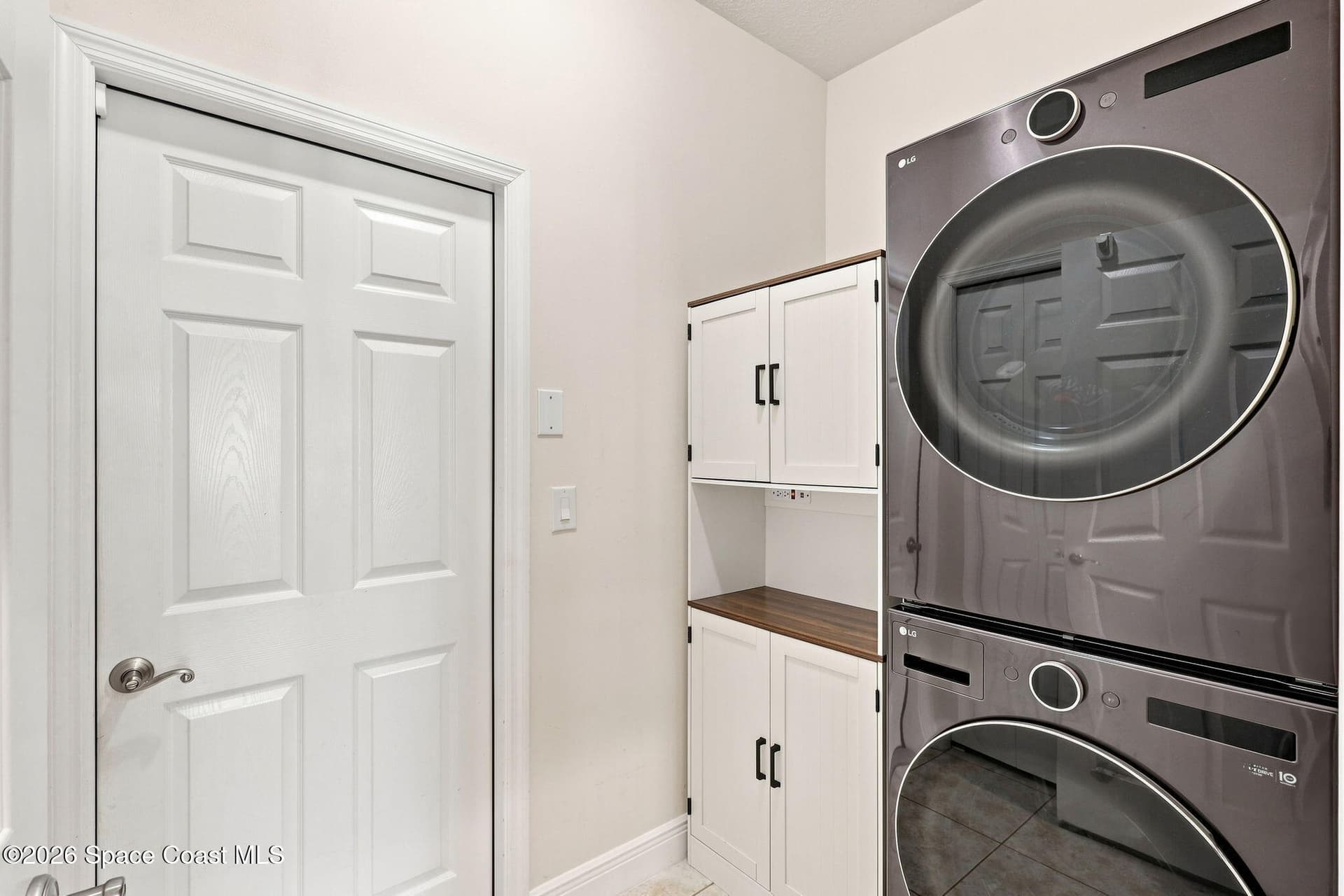 3020 Constellation Drive photo 15