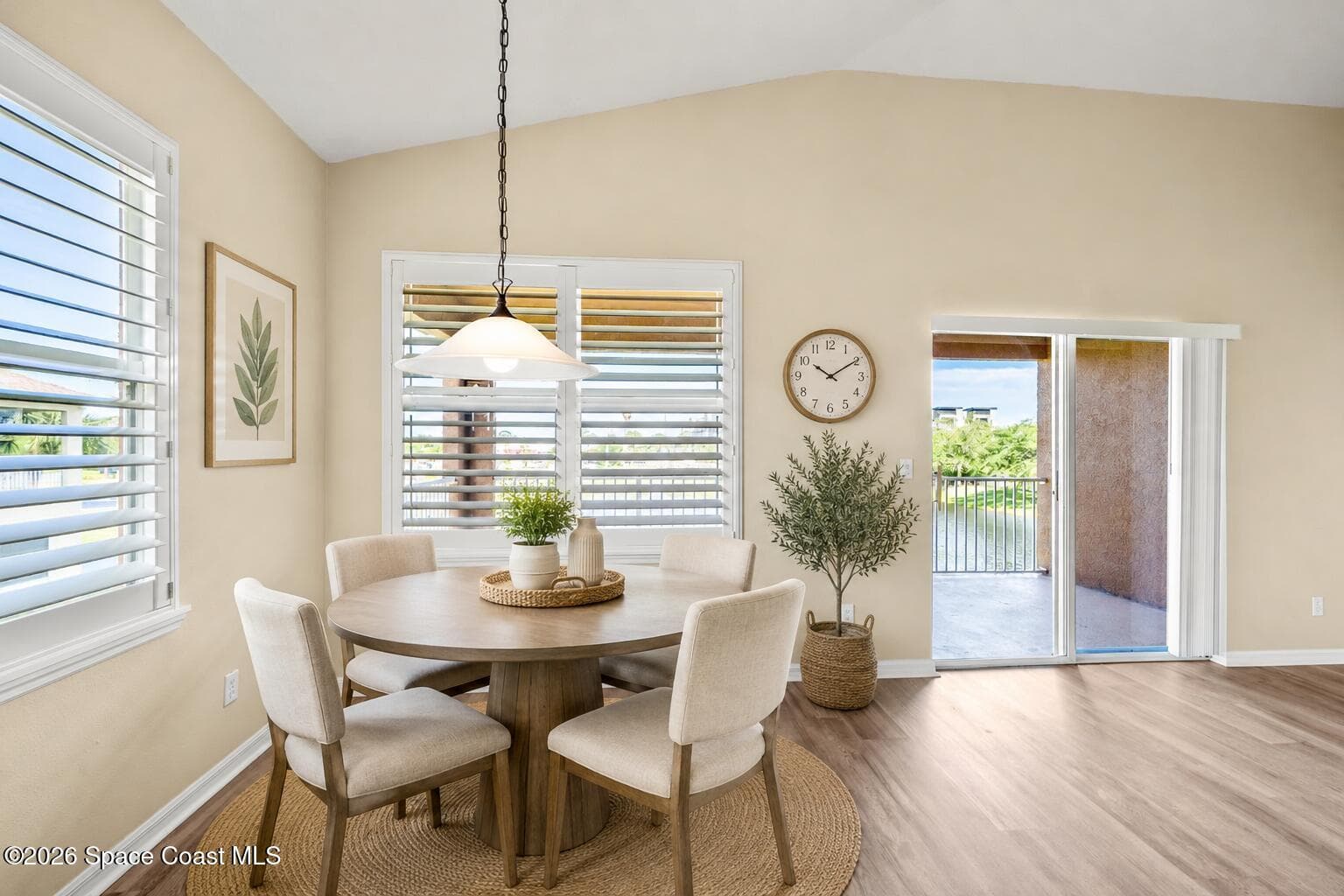 4865 Revenna Court 201 photo 14
