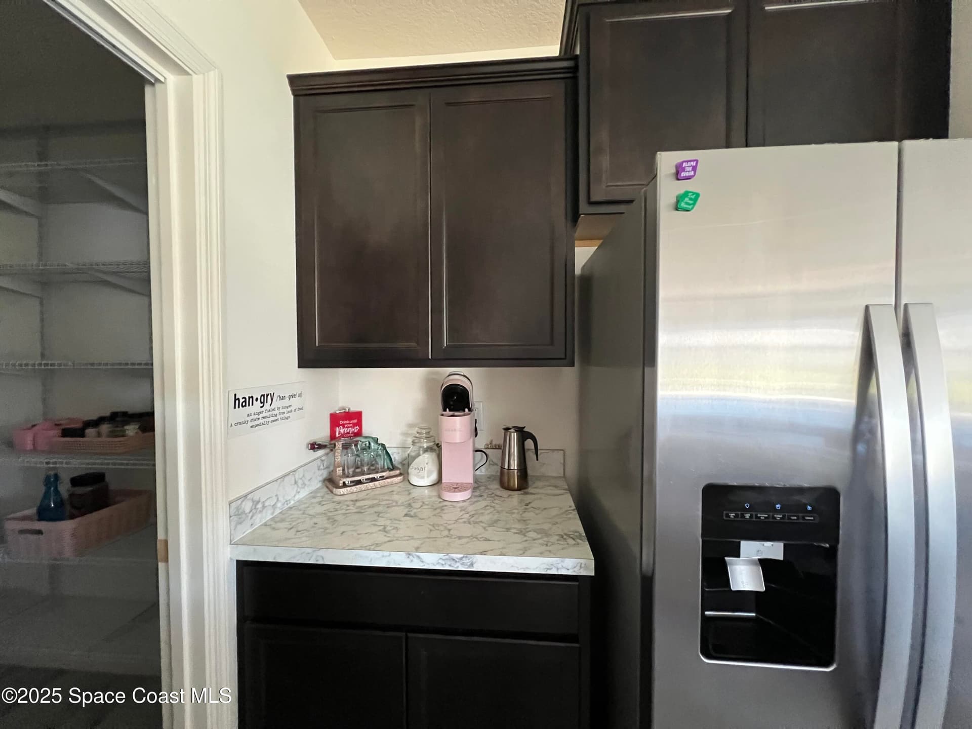 976 Trinity Street photo 8