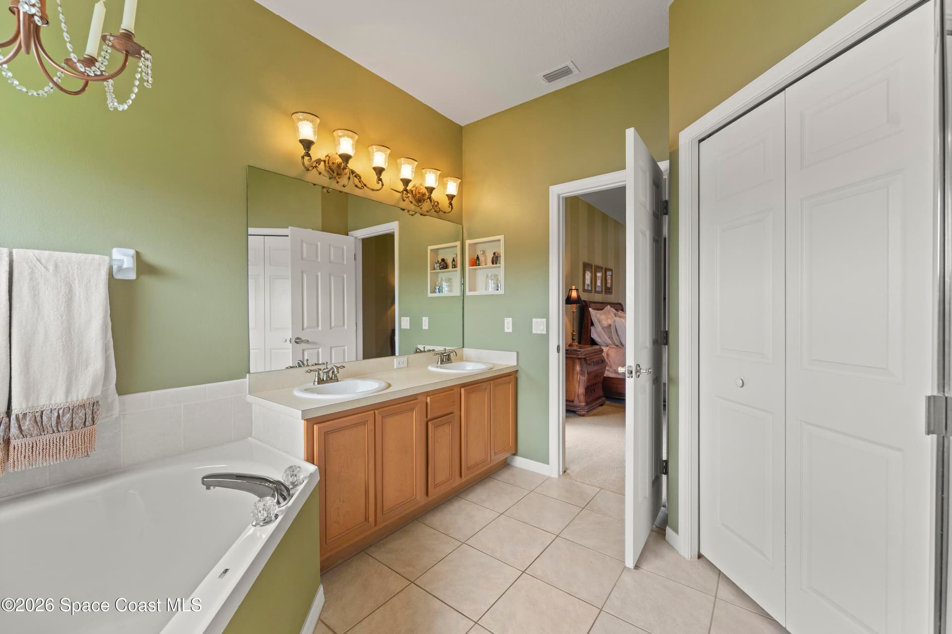 385 Tunbridge Drive photo 19