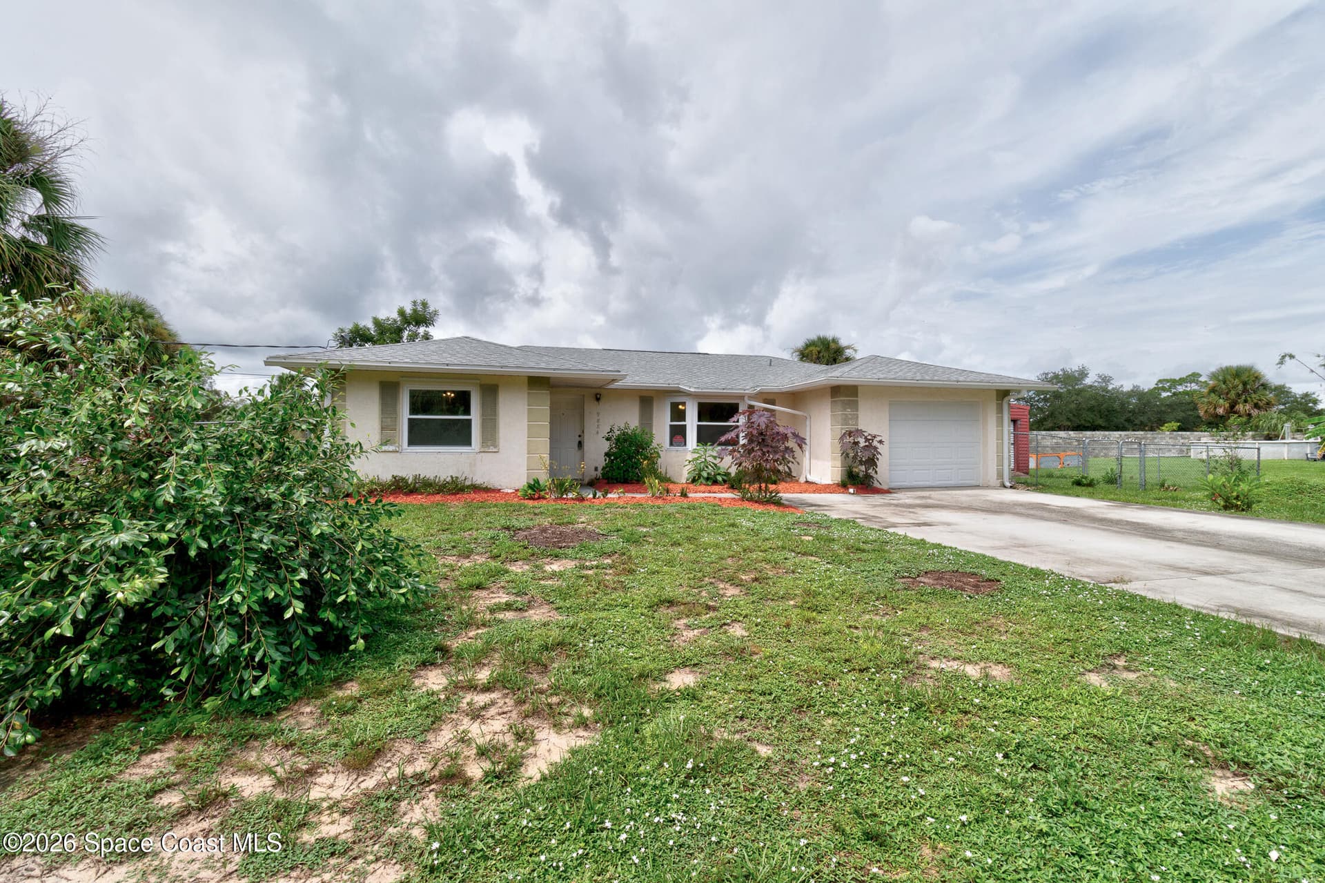9884 Pine Street photo 4