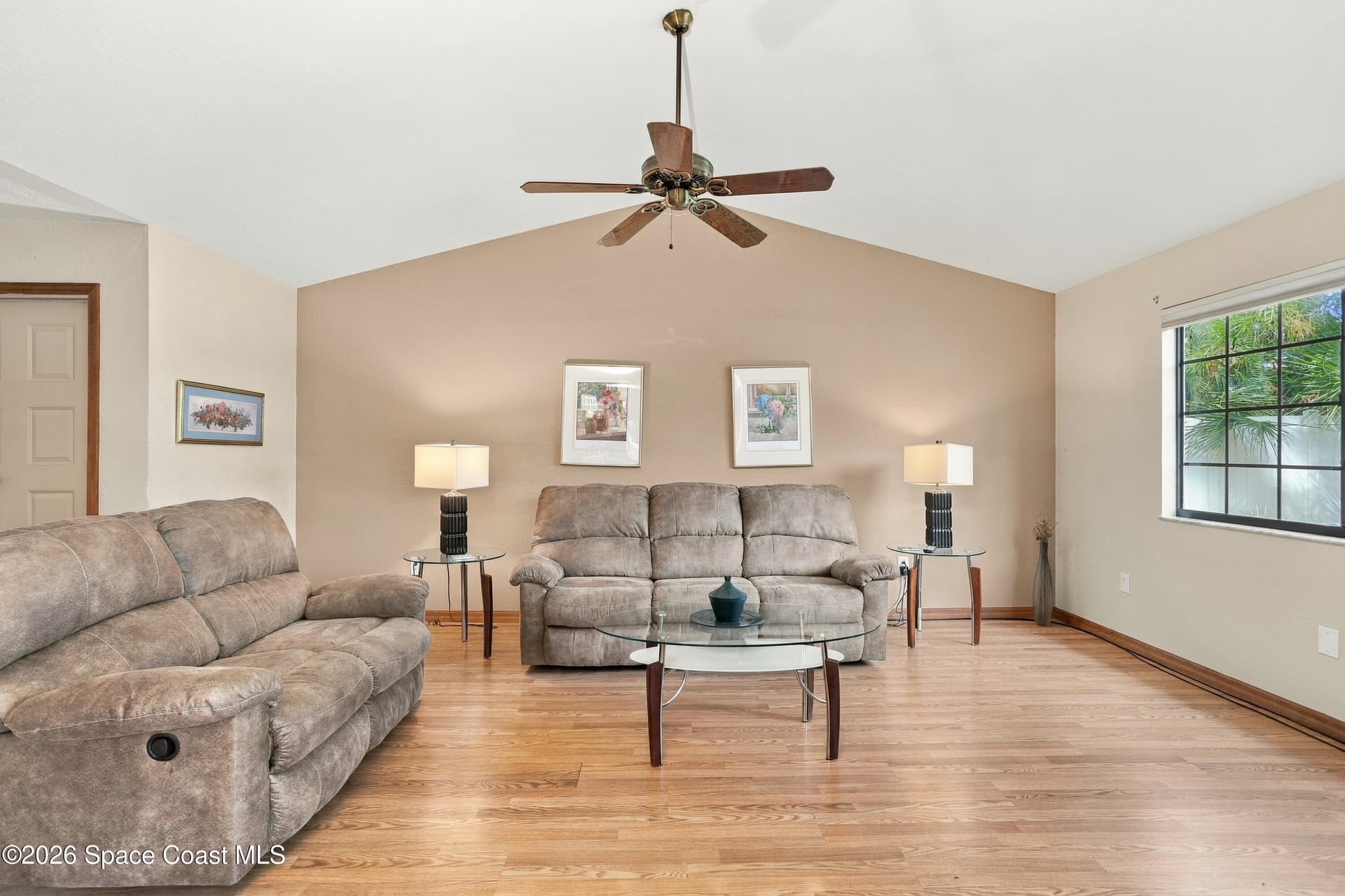 837 Greenwood Manor Circle 8-A photo 5