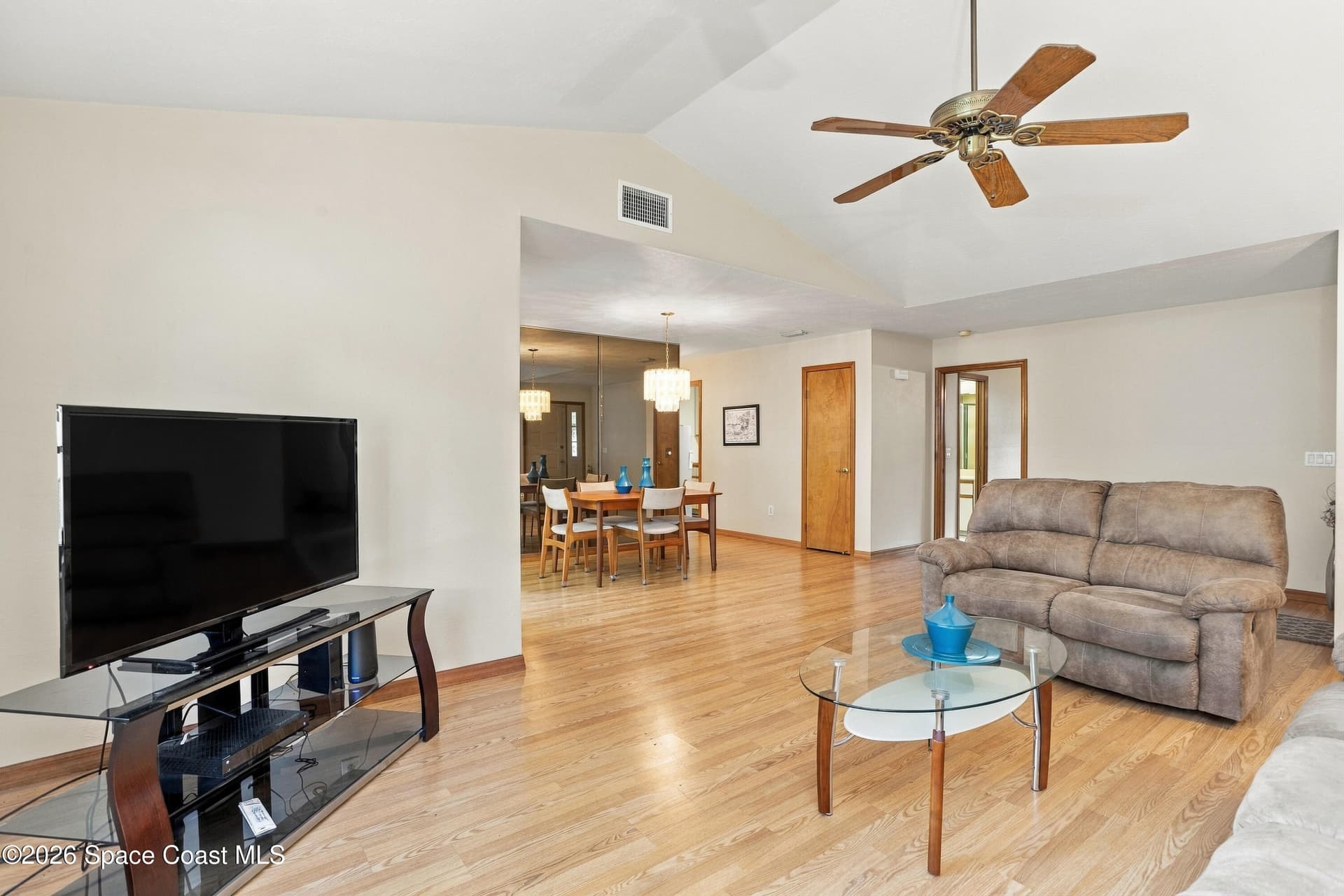 837 Greenwood Manor Circle 8-A photo 6