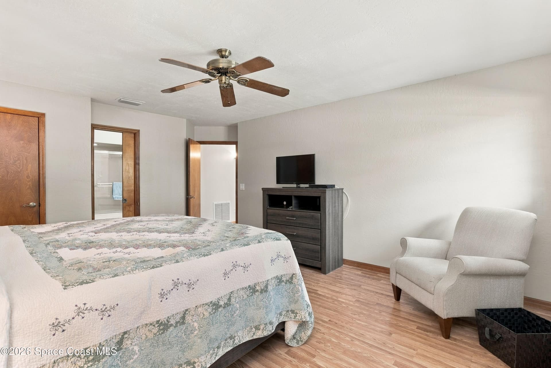 837 Greenwood Manor Circle 8-A photo 15
