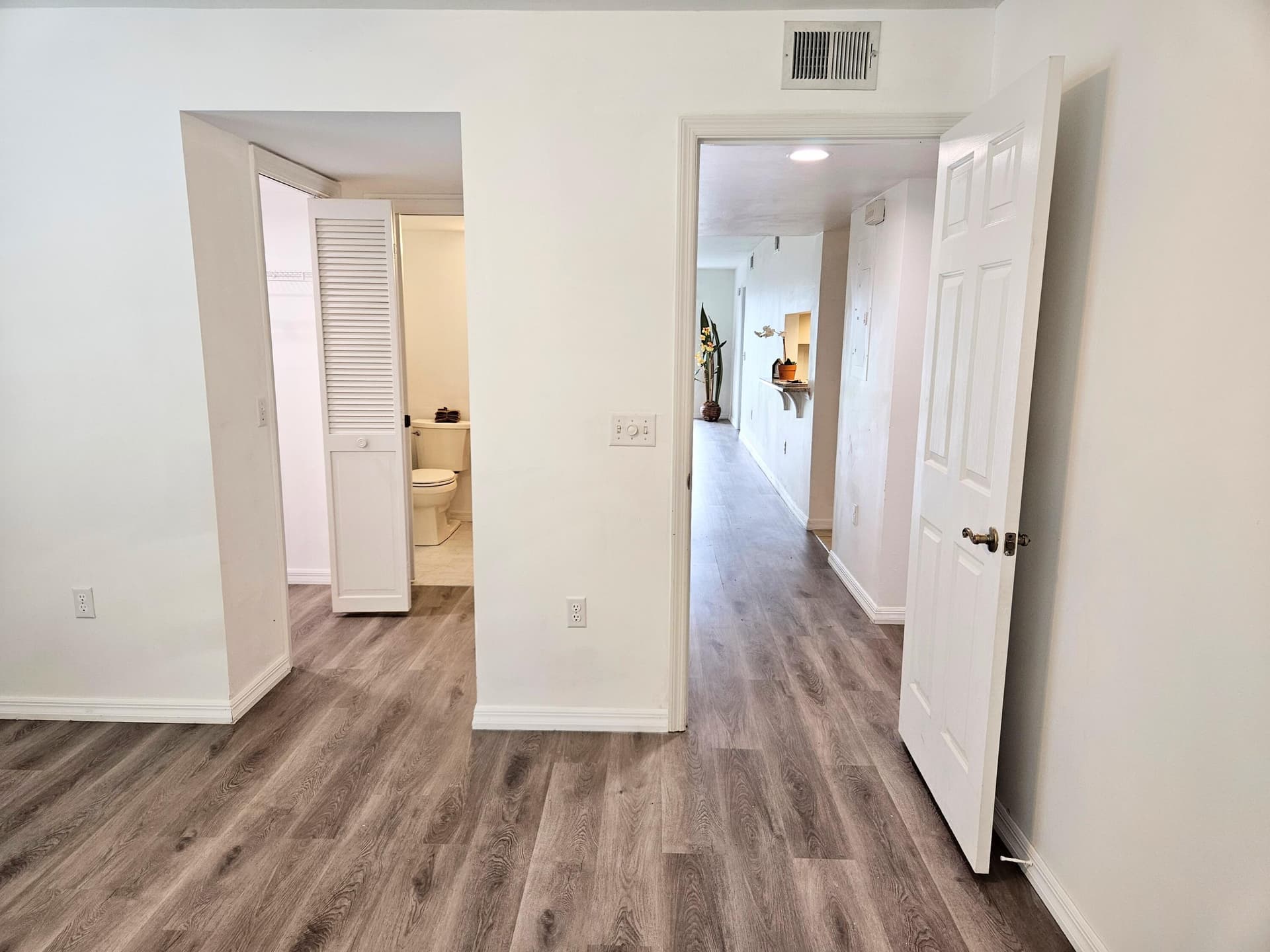 620 S Brevard Avenue 1011 photo 23