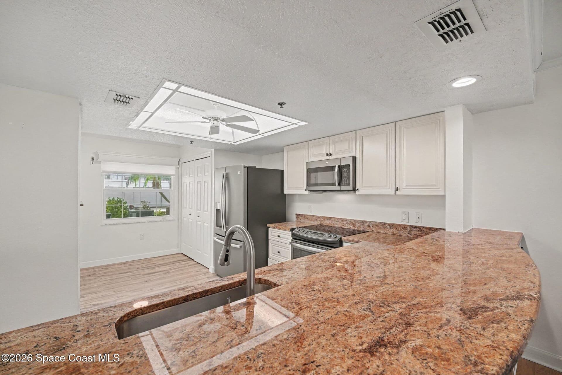 660 S Brevard Avenue 1513 photo 19