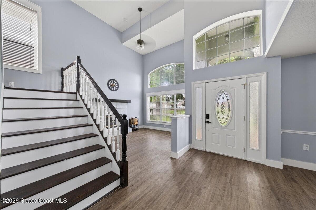 1425 Victoria Boulevard photo 7