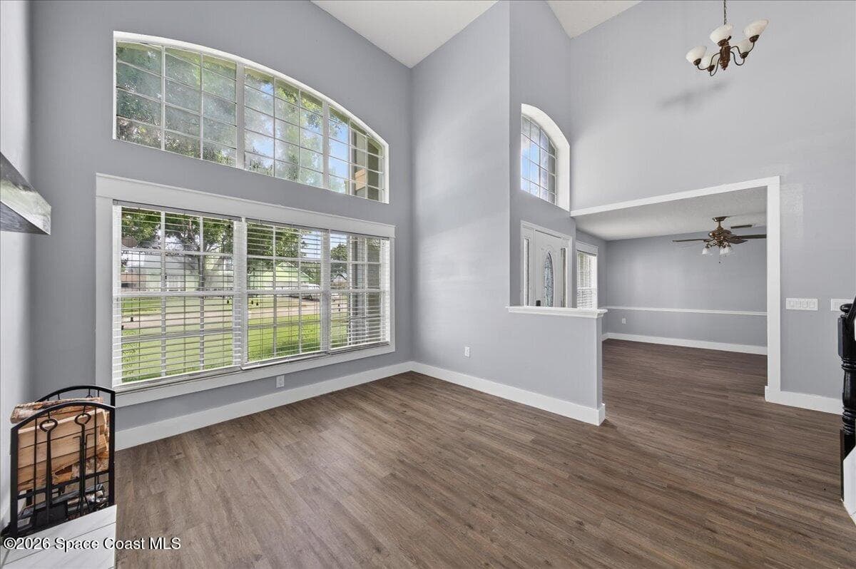 1425 Victoria Boulevard photo 9