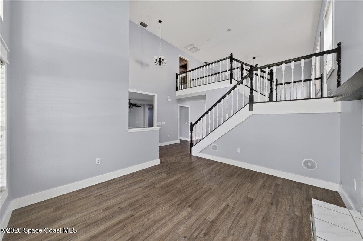 1425 Victoria Boulevard photo 11