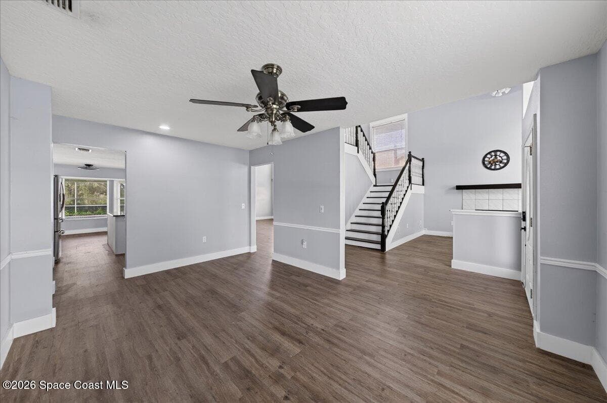 1425 Victoria Boulevard photo 13