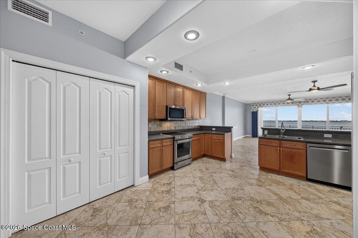 4955 Dixie Highway NE 604 photo 20