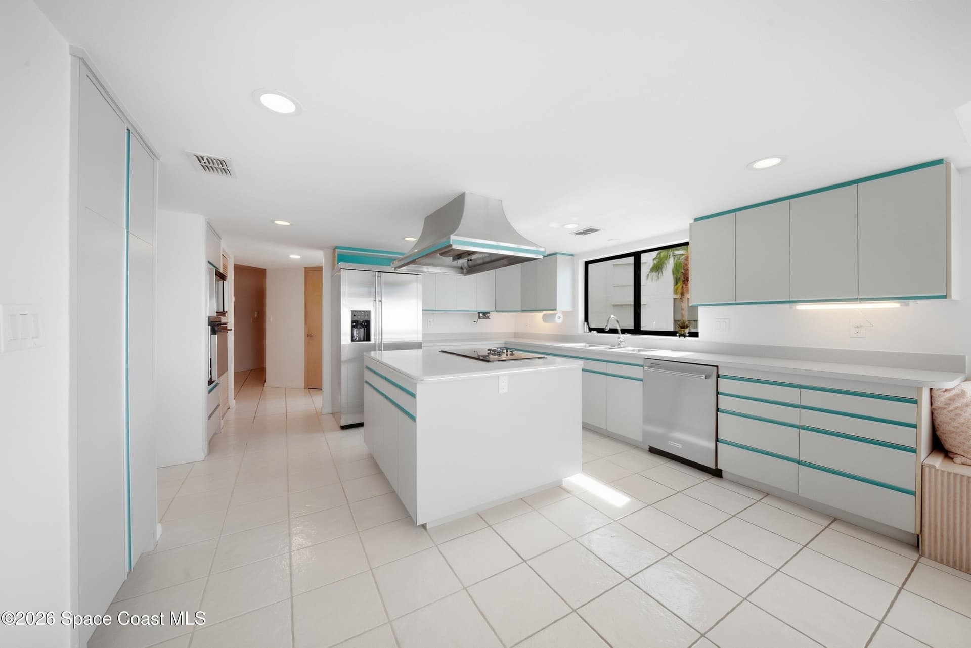 3605 S Banana River Boulevard B201 photo 21