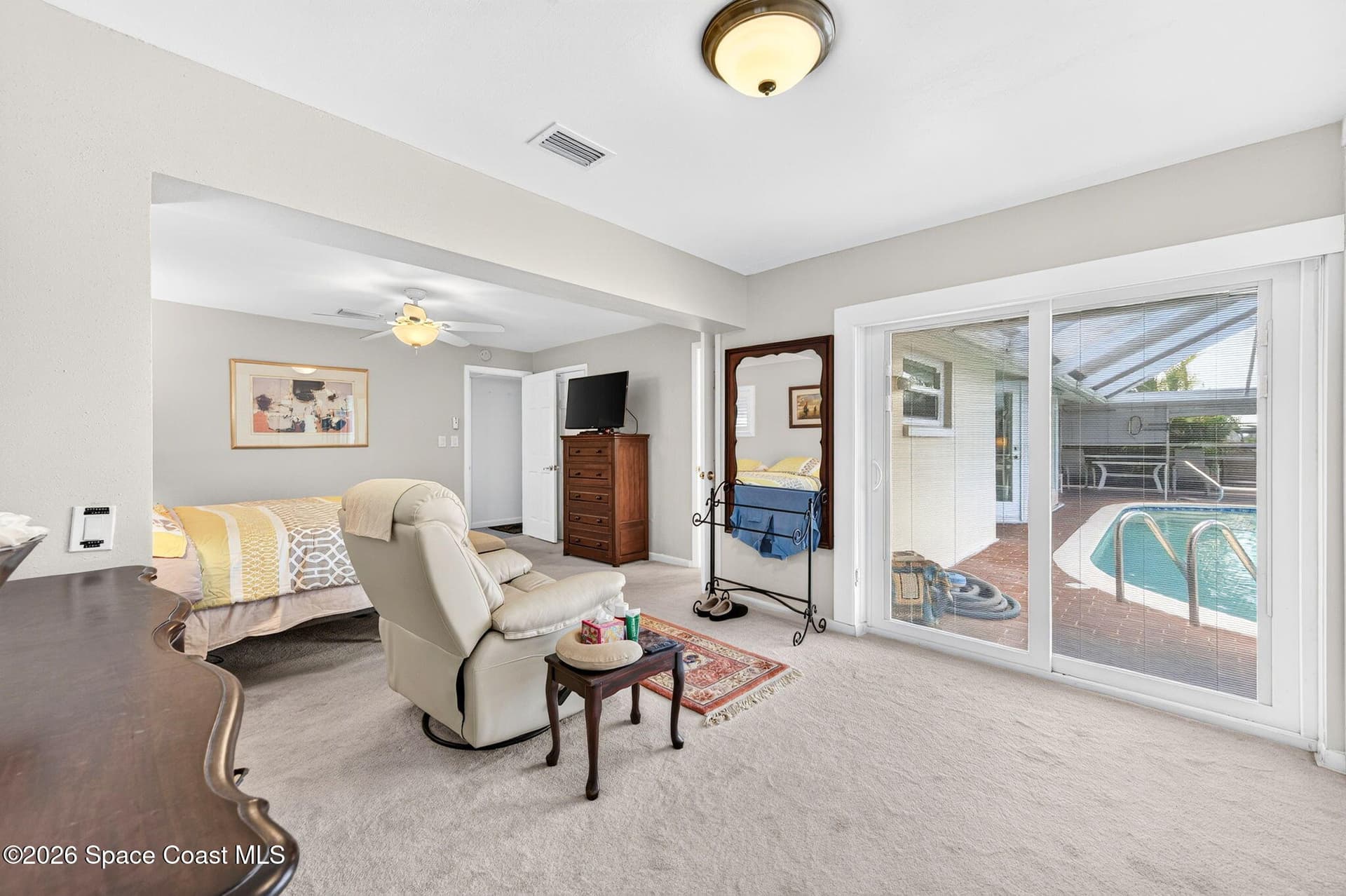 328 Carmine Drive photo 14