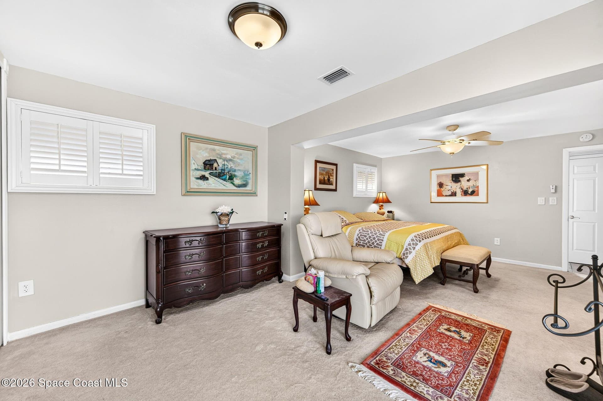 328 Carmine Drive photo 15