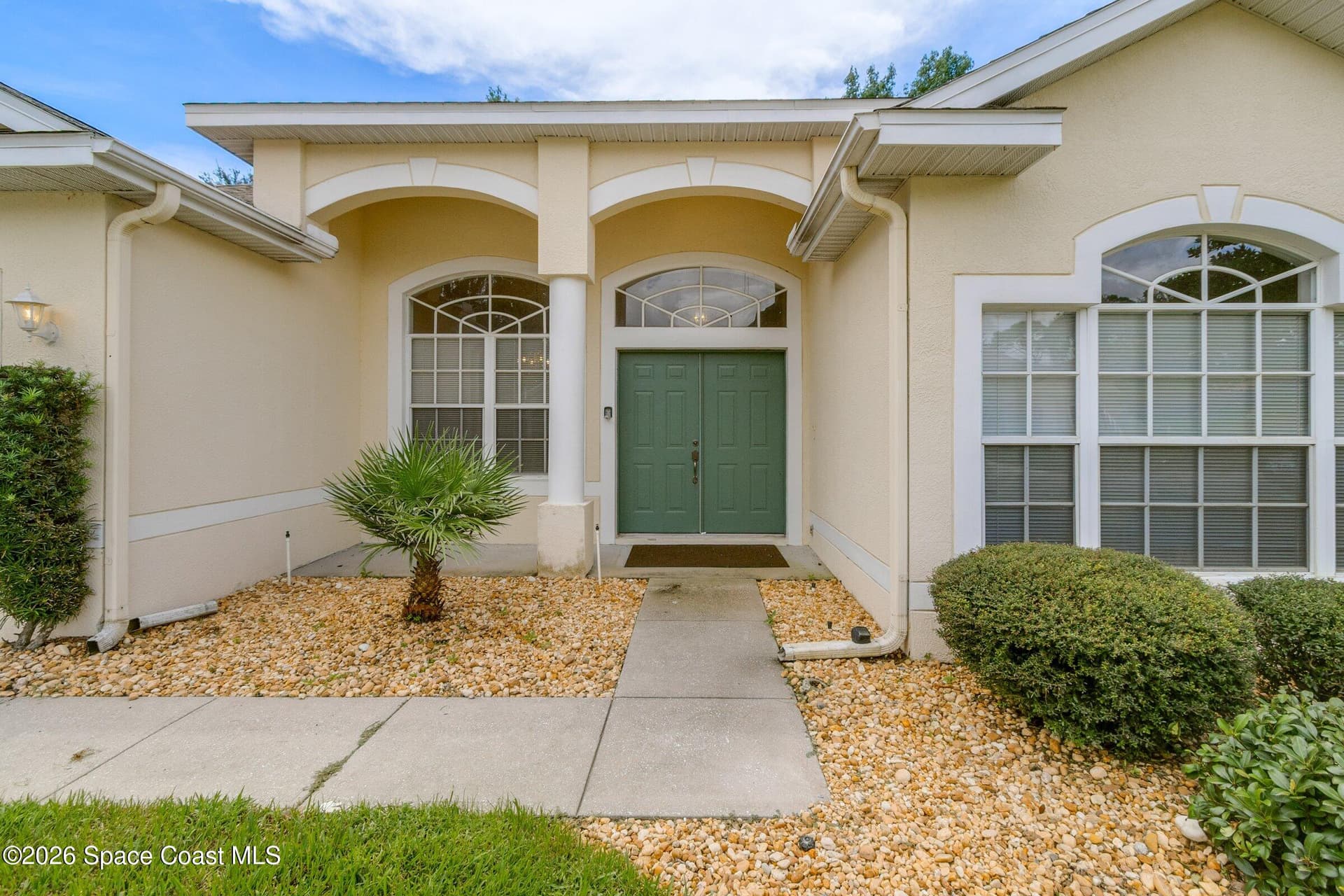 764 Autumn Glen Drive photo 3