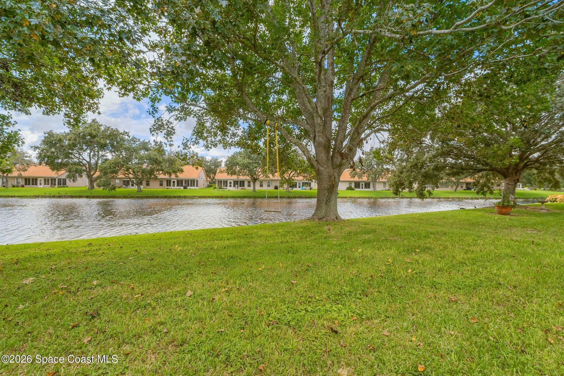 764 Autumn Glen Drive photo 4