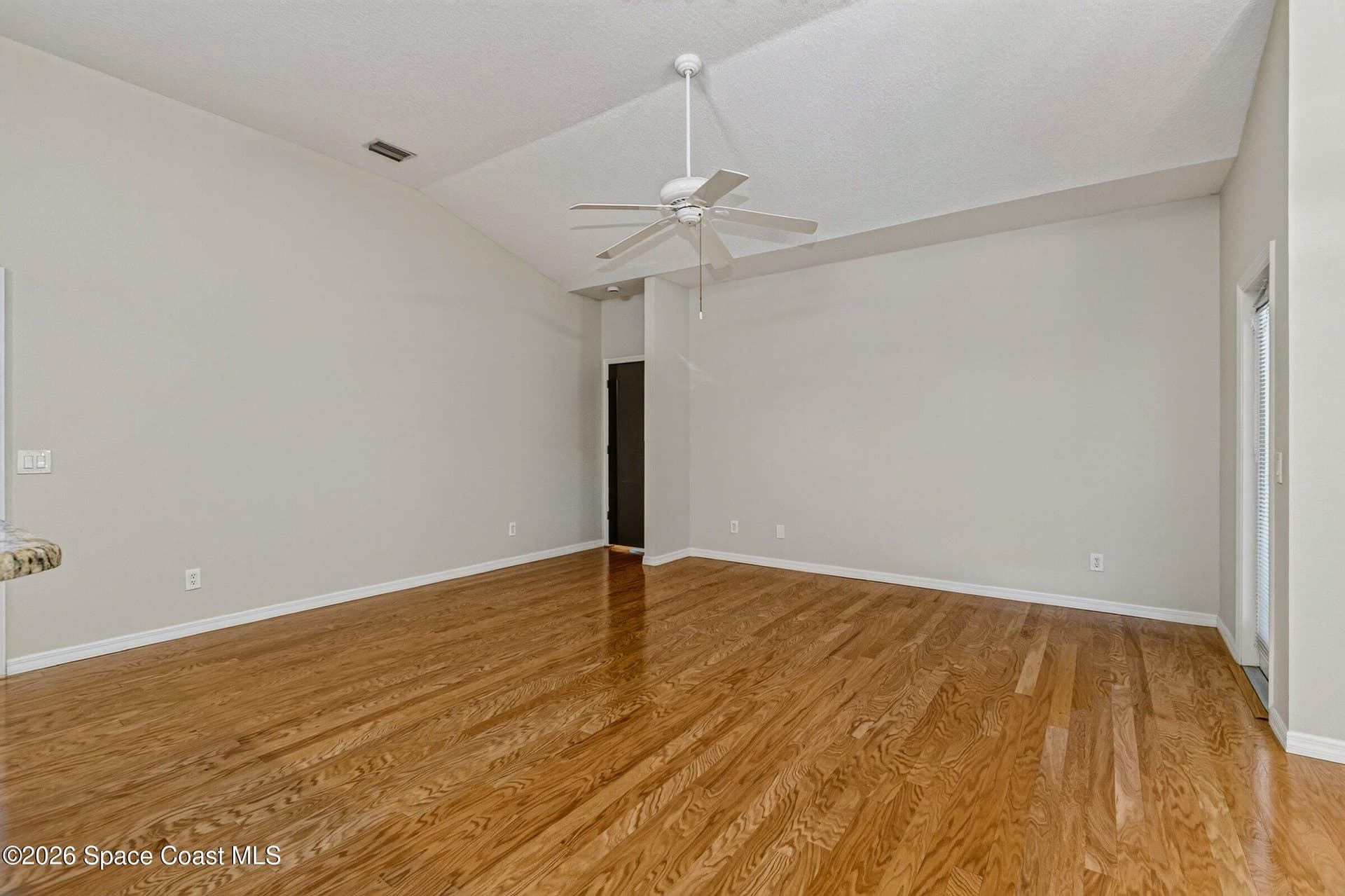 764 Autumn Glen Drive photo 12