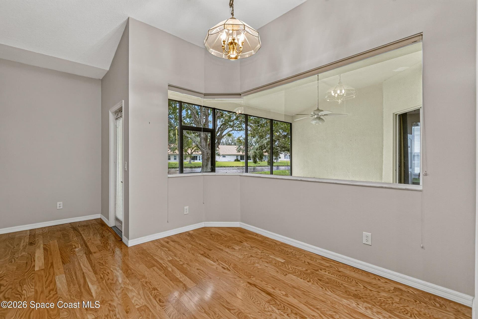 764 Autumn Glen Drive photo 10