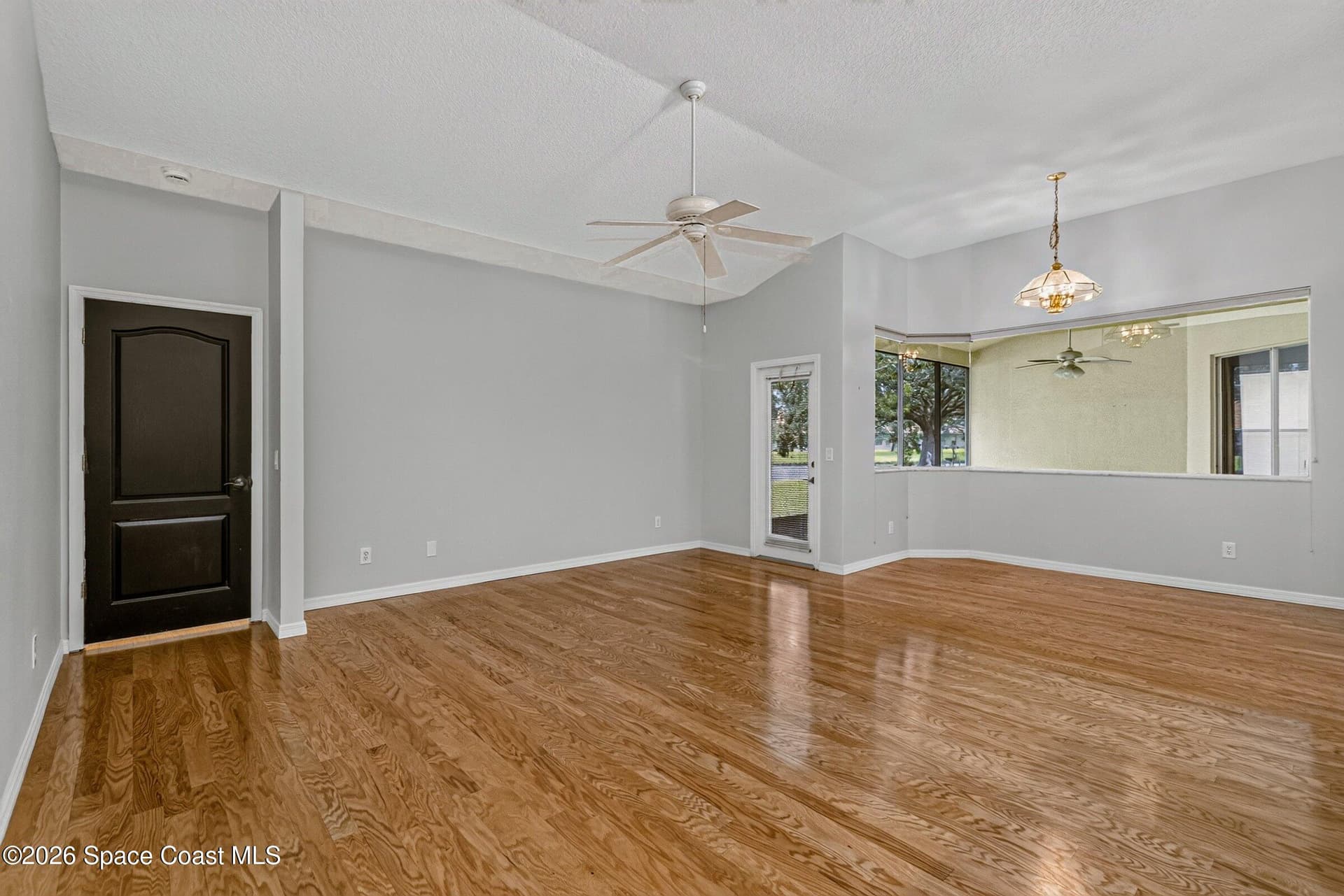 764 Autumn Glen Drive photo 11