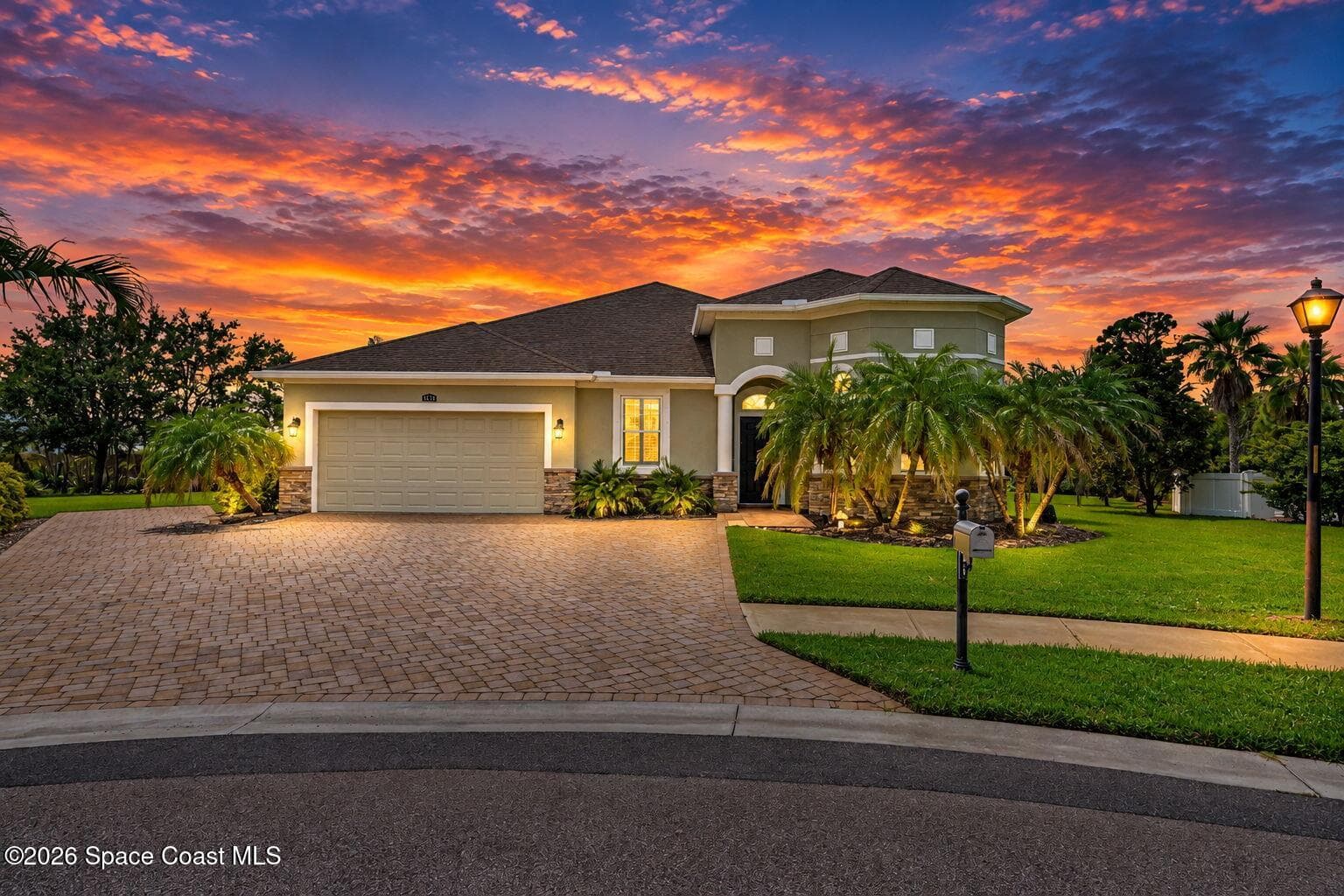 4610 Leo Lane photo 3