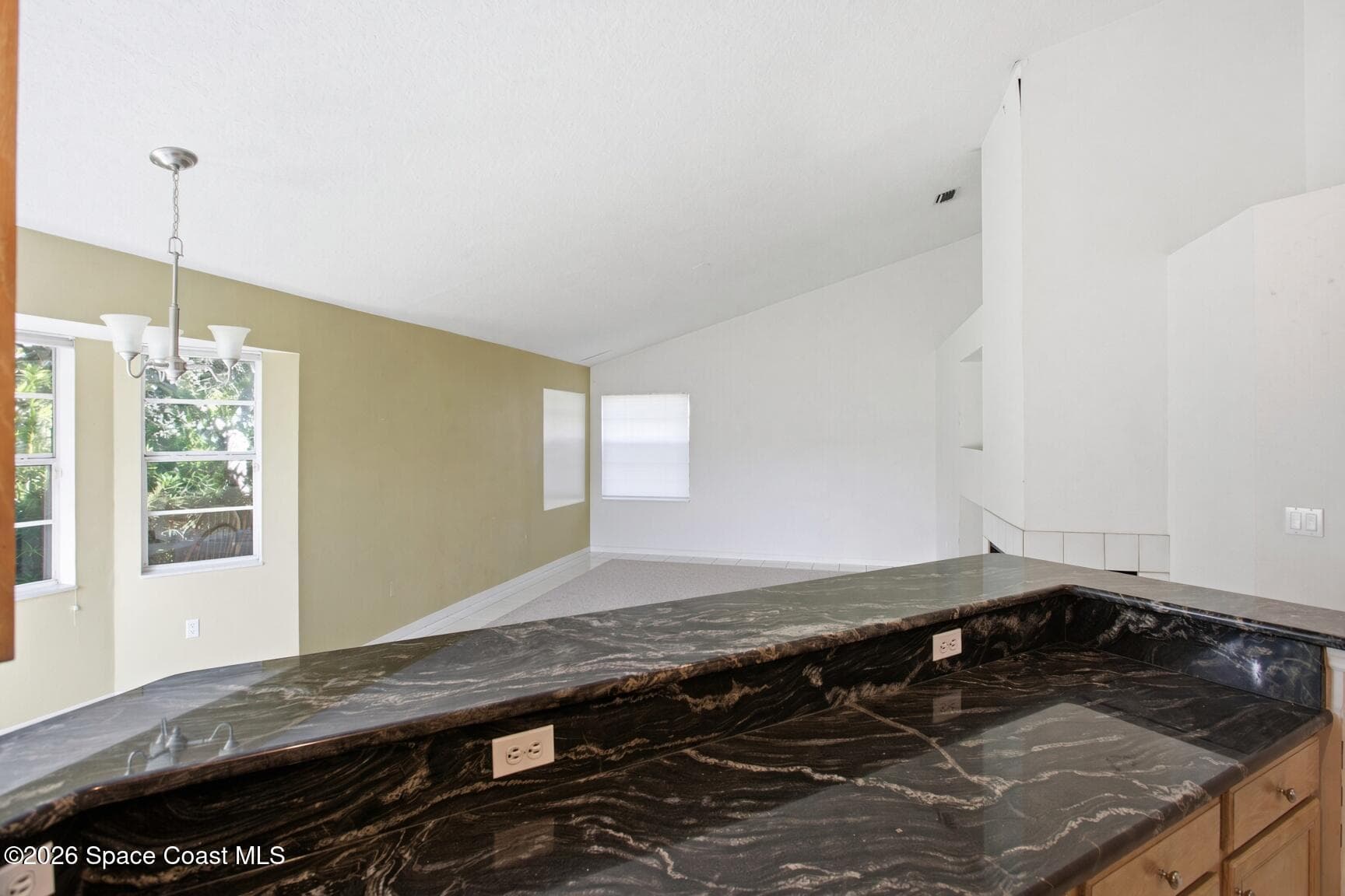 452 Kimberly Drive photo 8
