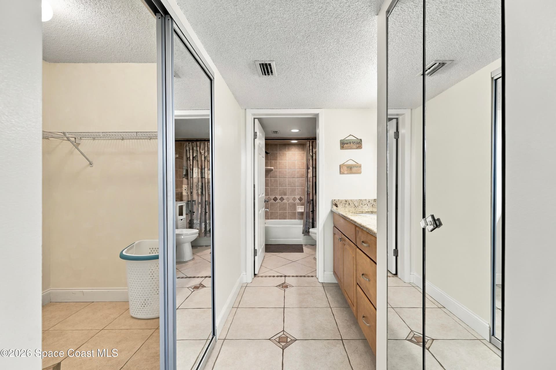 300 Columbia Drive 1103 photo 18