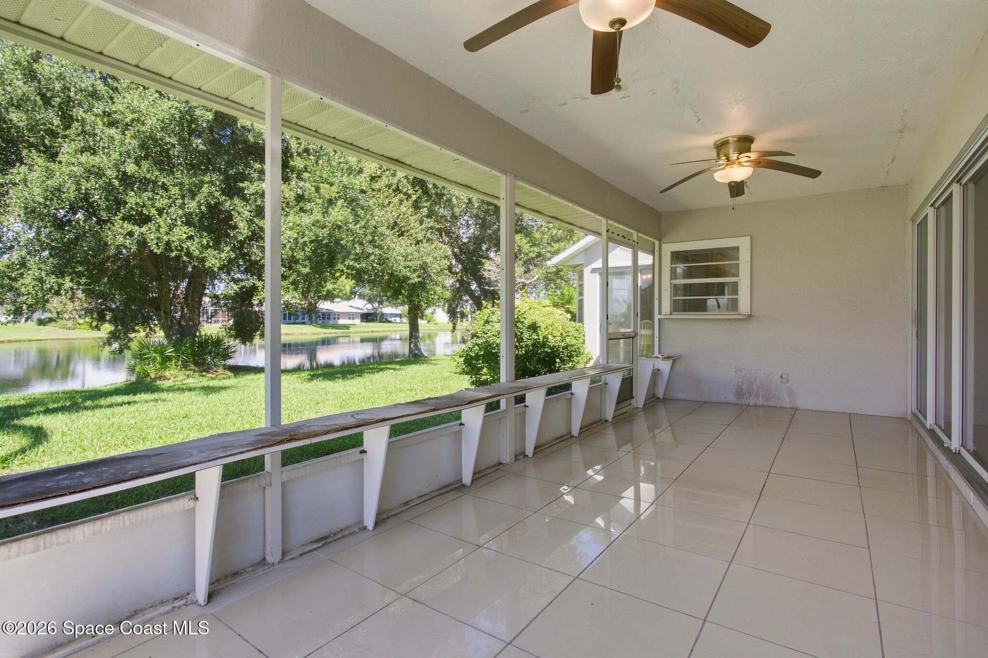 452 Kimberly Drive photo 17