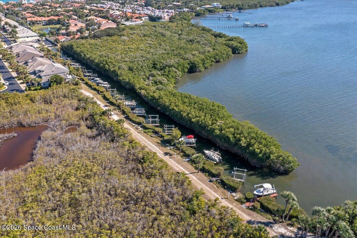5297 Solway Drive photo 9
