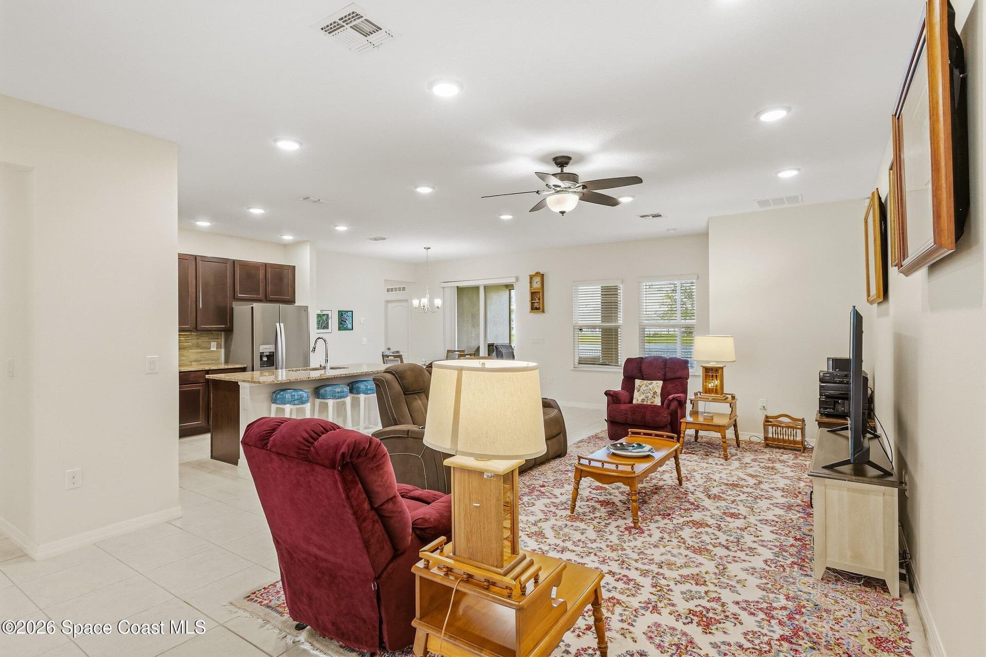 4693 Shannock Avenue photo 3