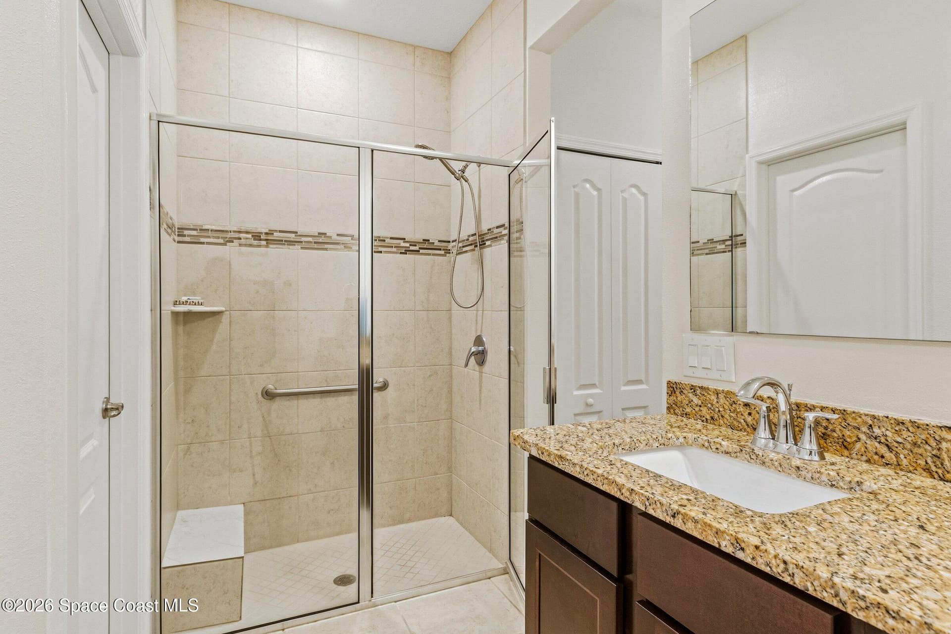 4693 Shannock Avenue photo 15